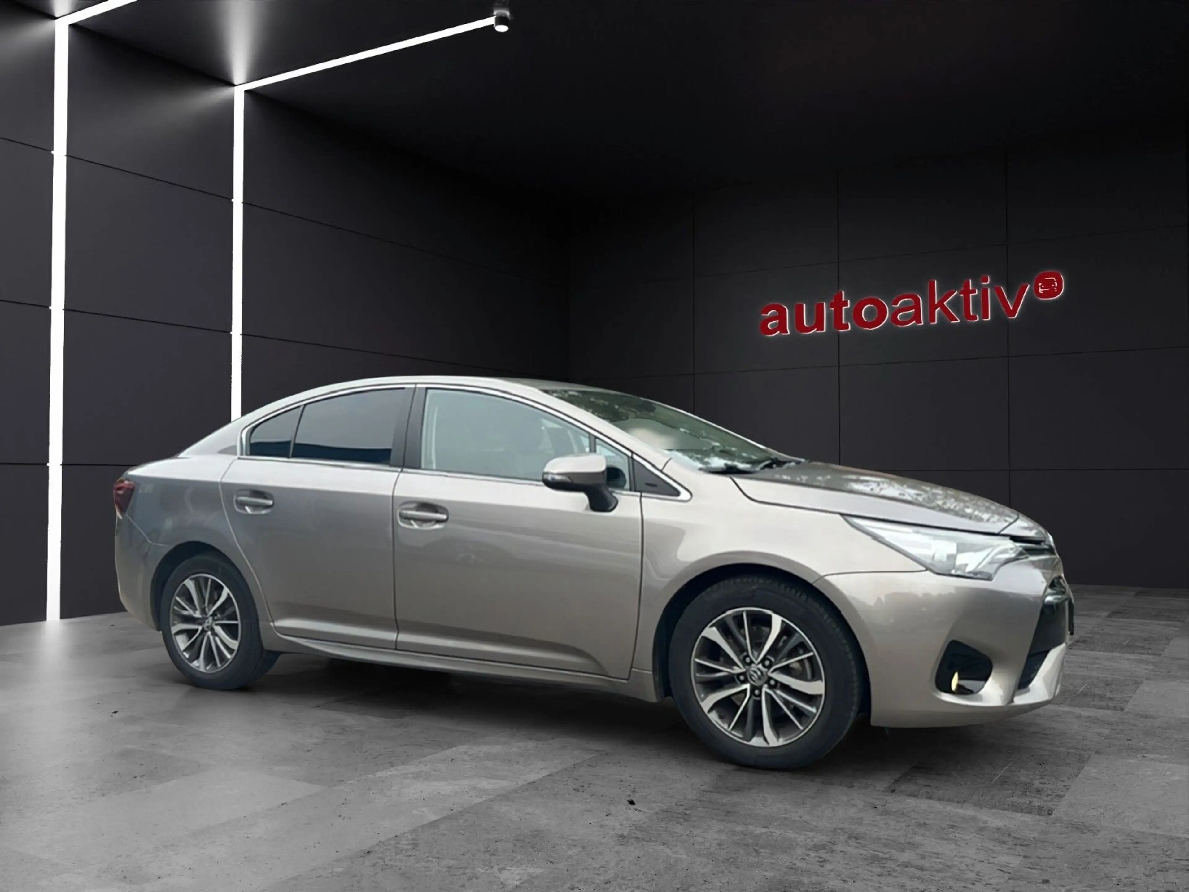 Toyota Avensis Business Edition/Voll Leder/Bi-LED/Kamer — photo 4