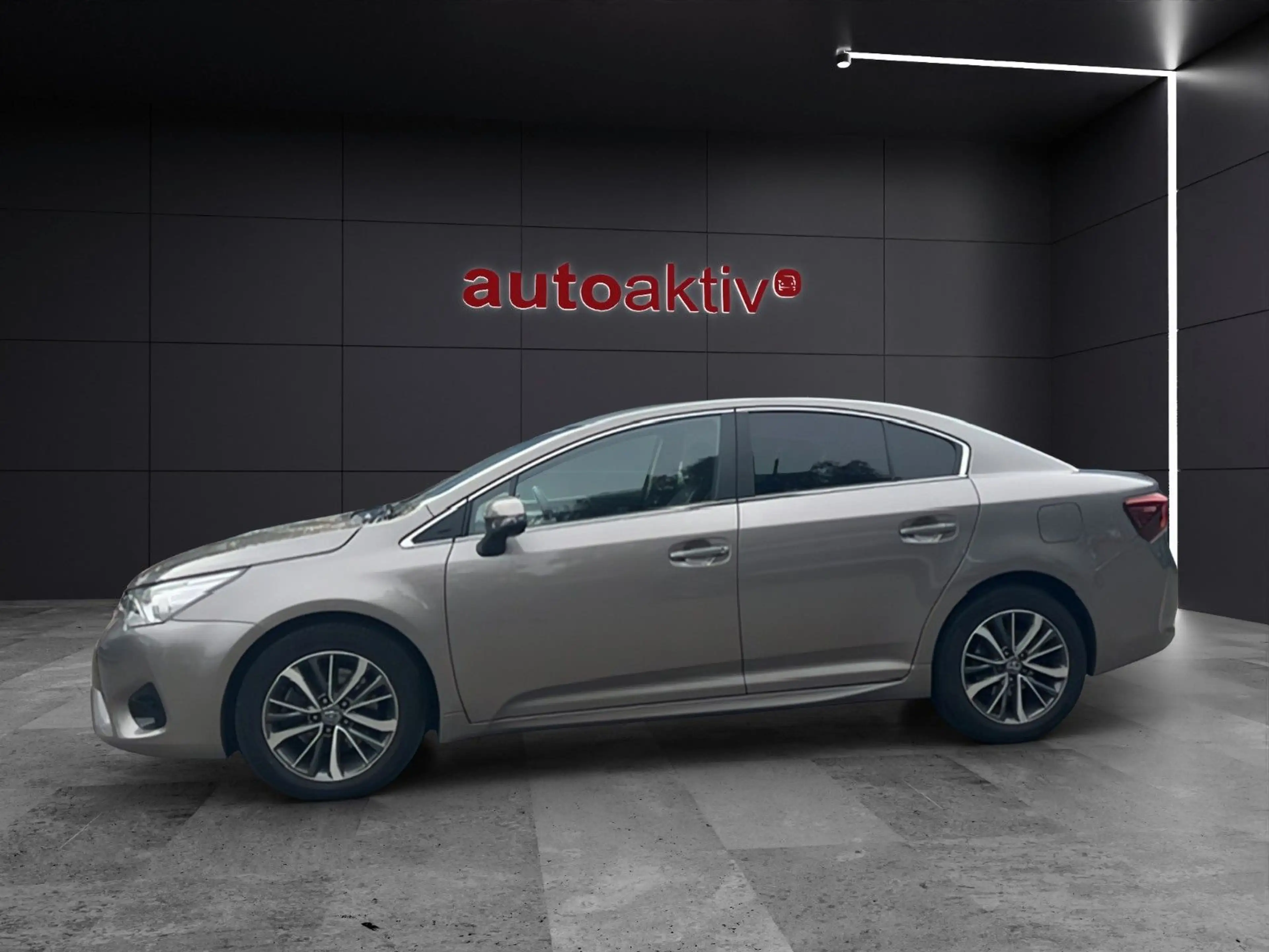Toyota Avensis Business Edition/Voll Leder/Bi-LED/Kamer — photo 6