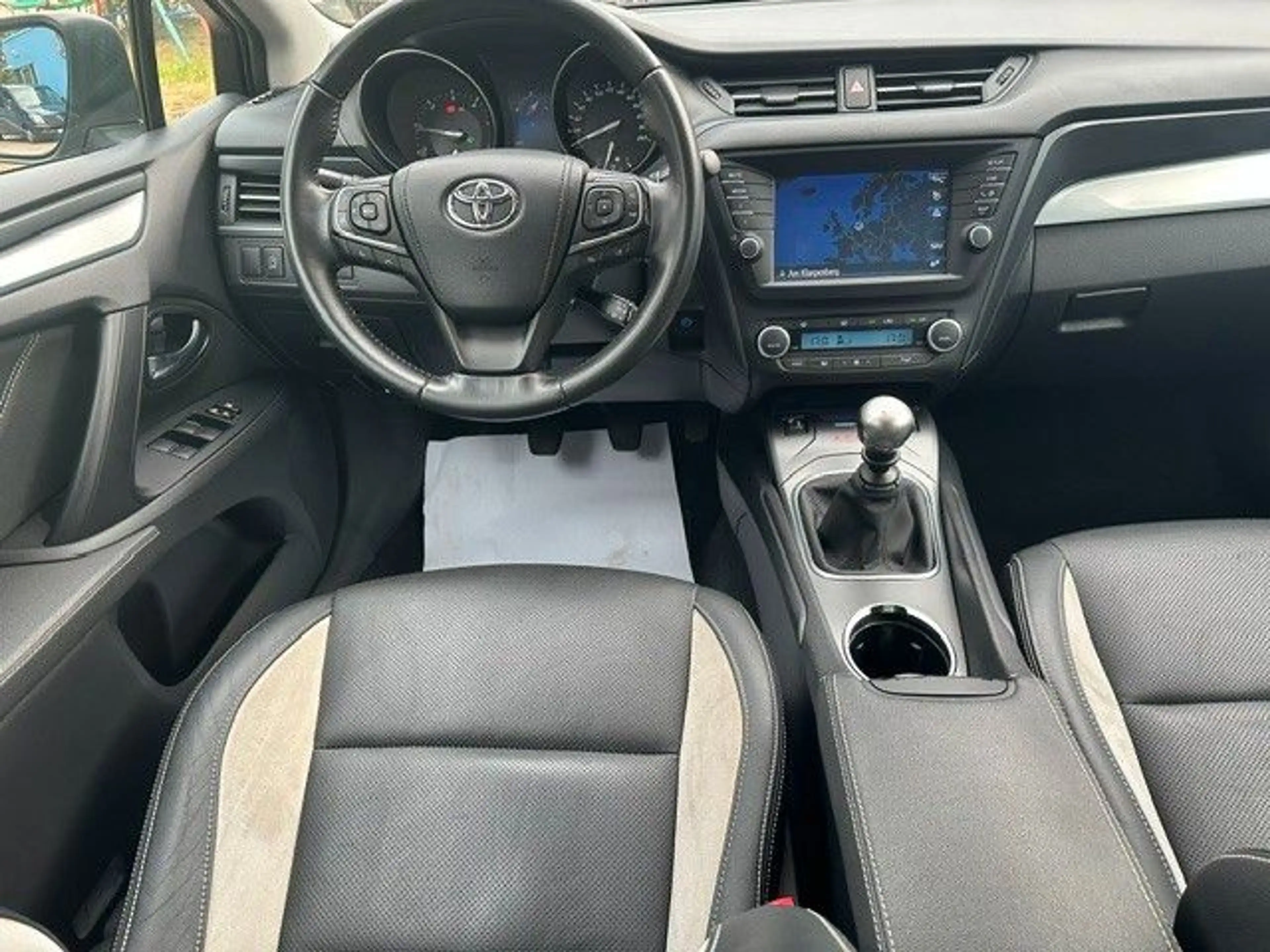 Toyota Avensis Business Edition/Voll Leder/Bi-LED/Kamer — photo 11