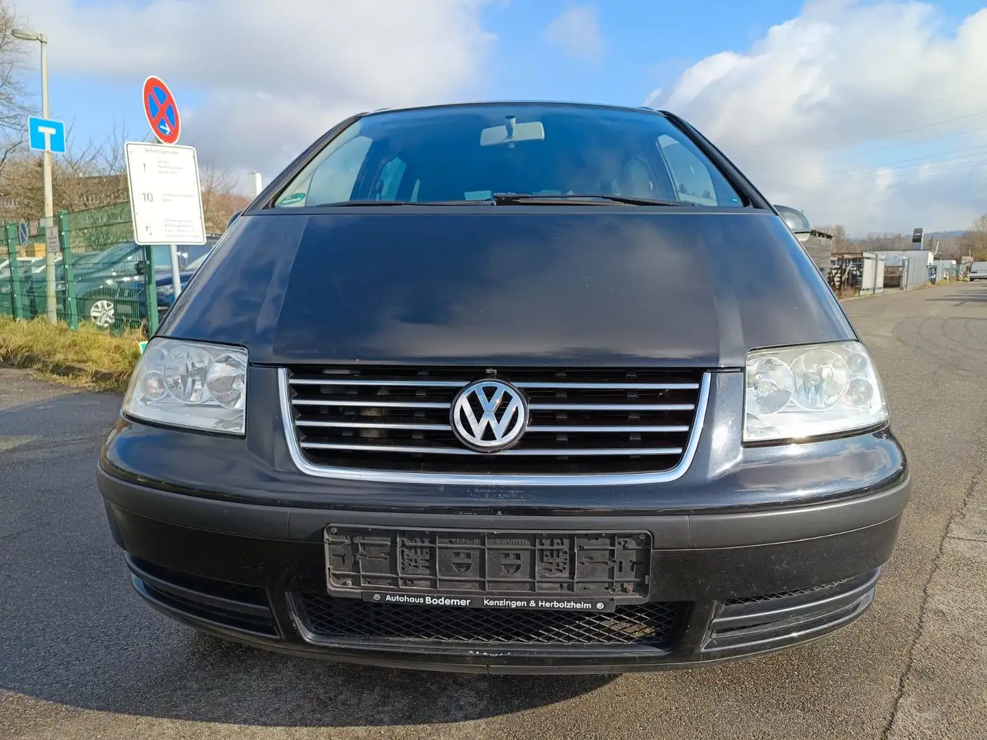 Volkswagen Sharan 1.9TDI 4motion Family 7-Sitzer Nero - 2