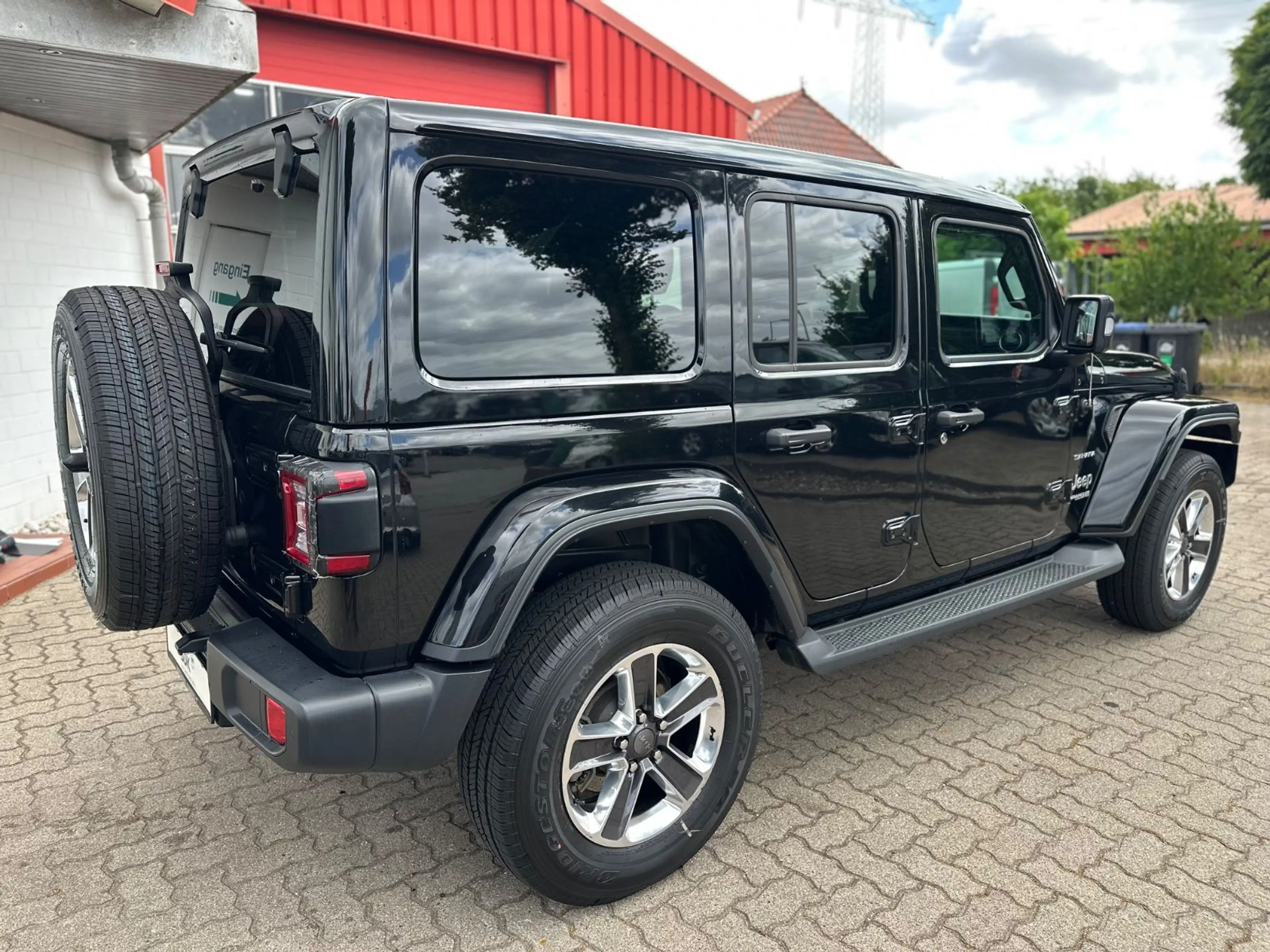 Jeep Wrangler Unlimited Sahara/FALTDACH/LEDER/NAVI/ — photo 5