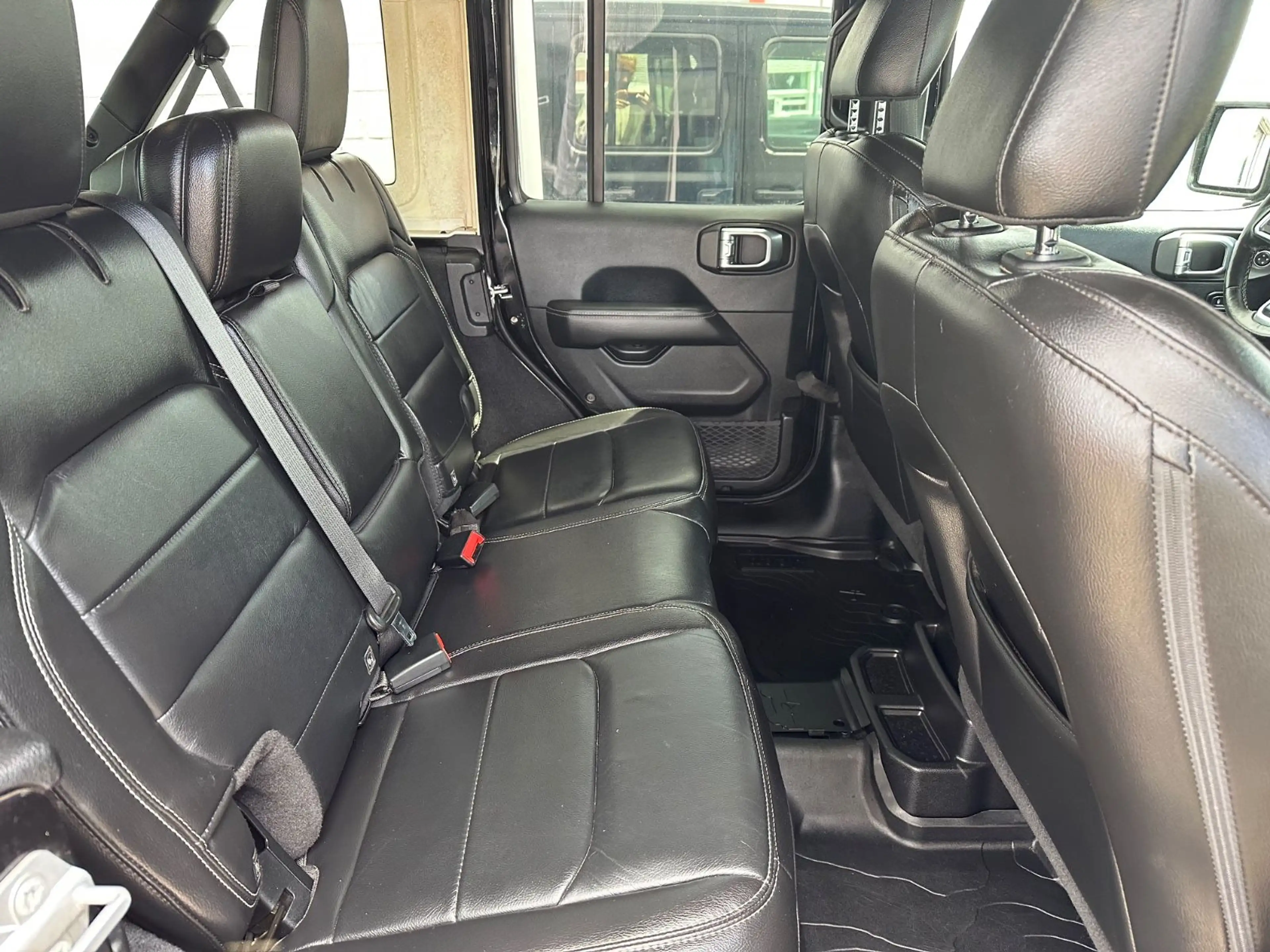 Jeep Wrangler Unlimited Sahara/FALTDACH/LEDER/NAVI/ — photo 15