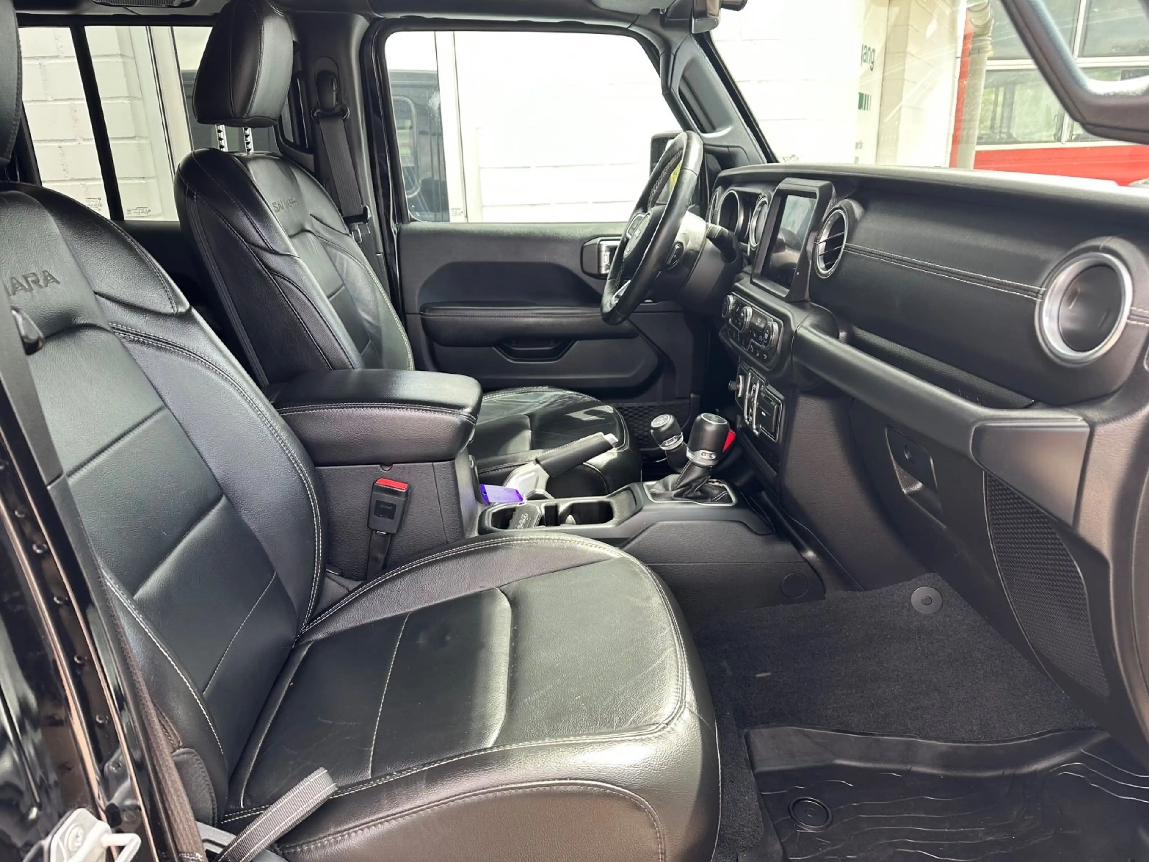 Jeep Wrangler Unlimited Sahara/FALTDACH/LEDER/NAVI/ — photo 14