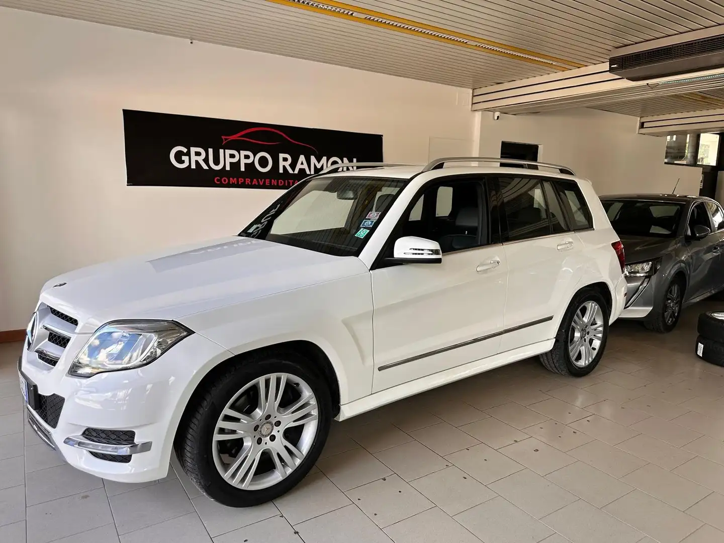 Mercedes-Benz GLK 220 GLK - X204 cdi bt Premium 4matic auto Bianco - 2