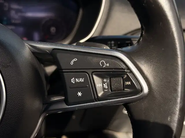 Audi TT view 25