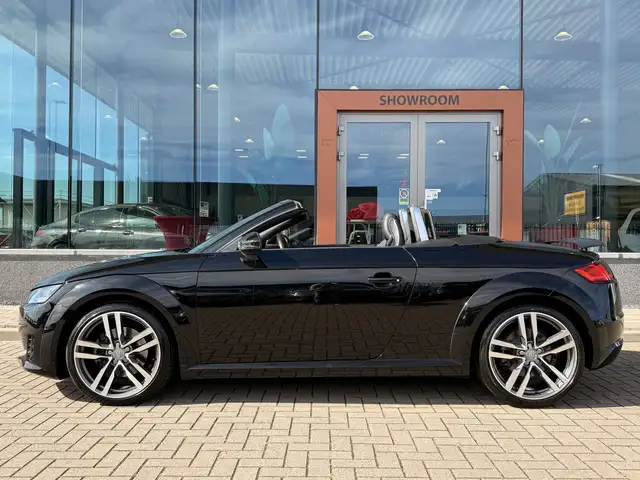 Audi TT view 8
