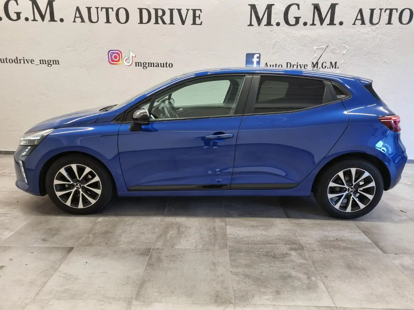 Mitsubishi Colt 1.0L turbo 90 CV Invite Bleu - 2