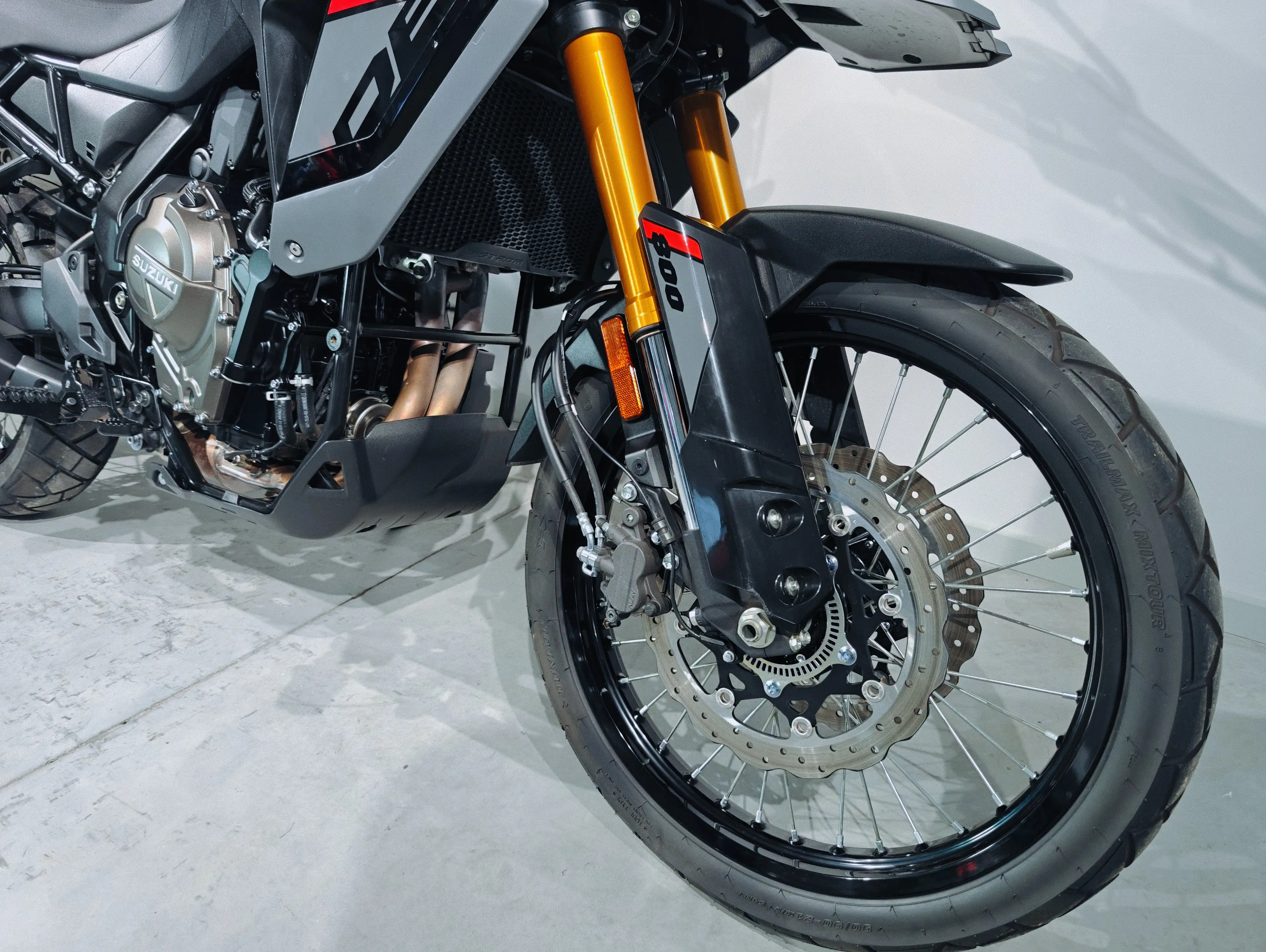 Suzuki V-Strom 800DE — photo 9