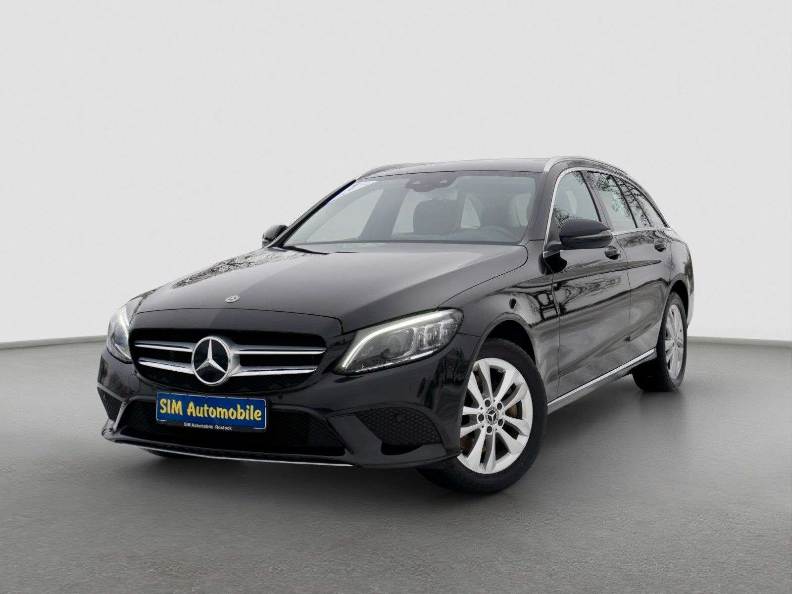 Second hand Mercedes Benz C-Class 300