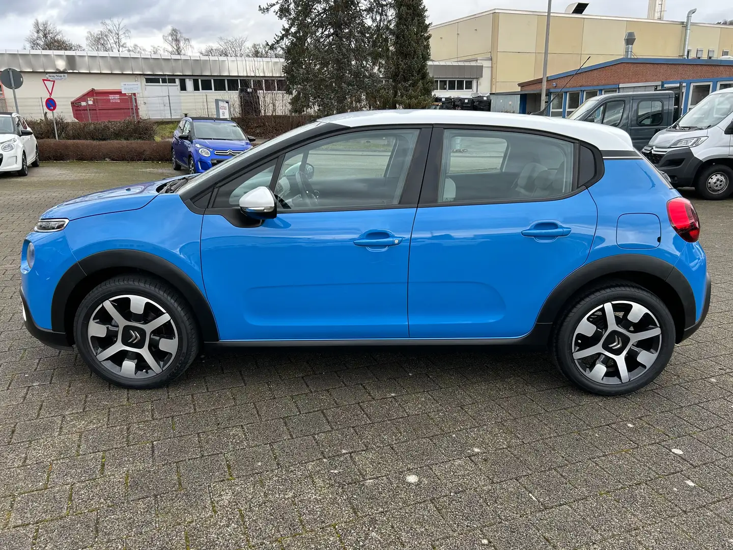 Citroen C3 Pure Tech 82 Feel Bleu - 2