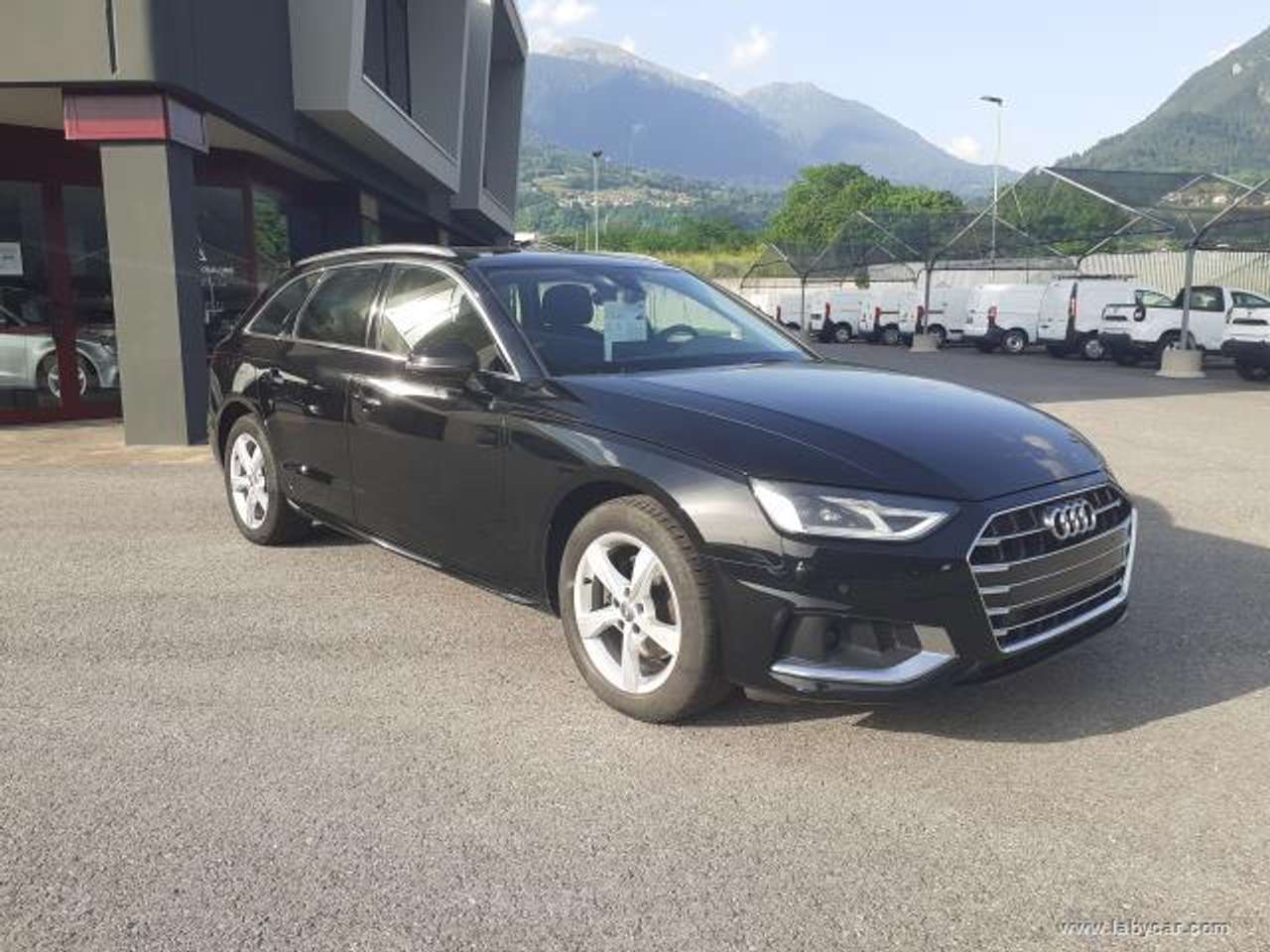 Audi A4 Avant 35 TDI/163CV S tr. Business Adv