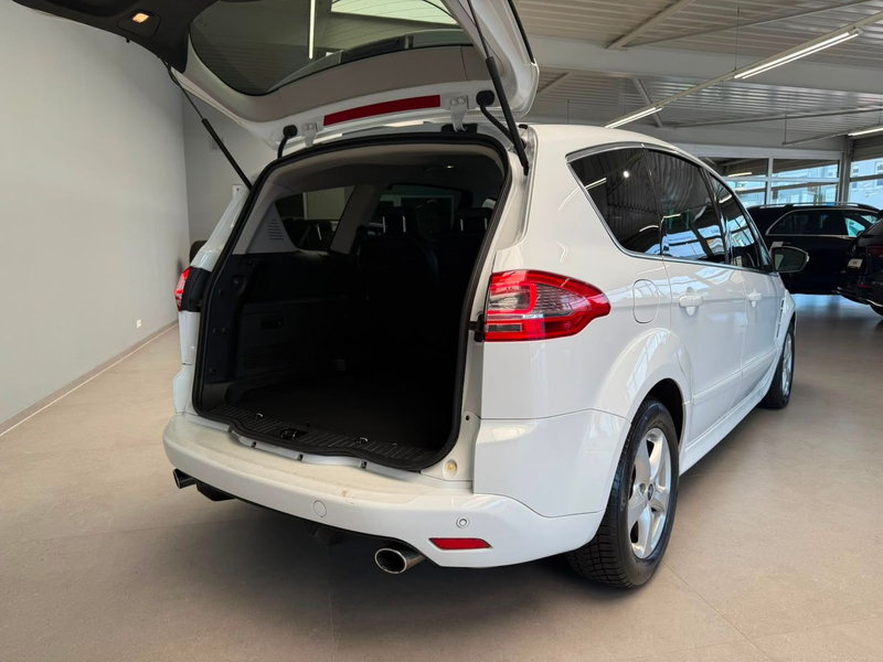 Ford S-Max Titanium S (02.2010->) — photo 10