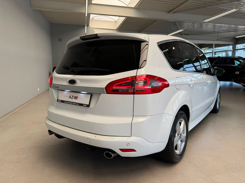 Ford S-Max Titanium S (02.2010->) — photo 9