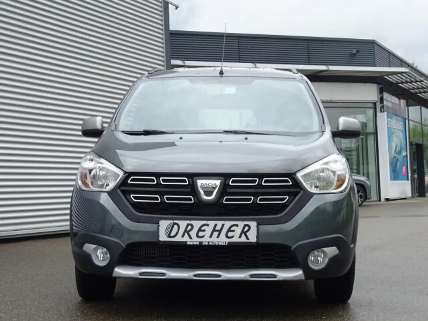 Dacia Lodgy Lodgy 1.2 TCe Stepway Celebration Grau - 2