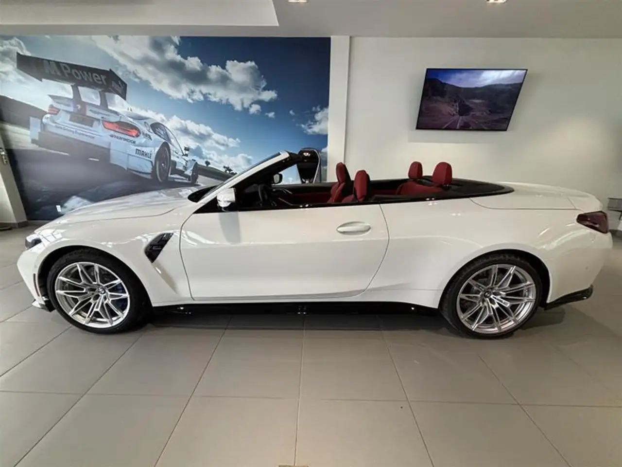 BMW M4 снимка BMW M4