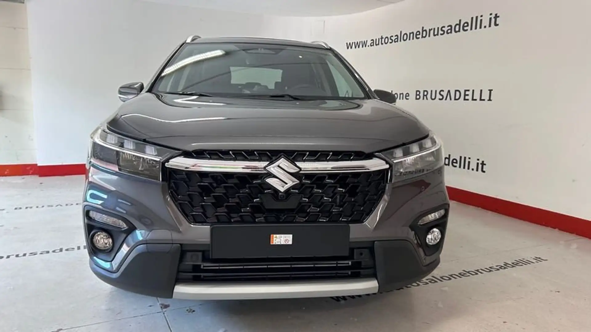 Suzuki S-Cross 1.4 Hybrid 4WD All Grip Top+ TETTO APRIB.TELEC.360 Šedá - 2