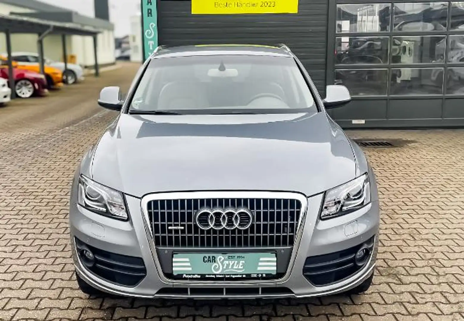 Audi Q5 2.0 TFSI quattro SHZ KLIMAUTOMATIK Silber - 2