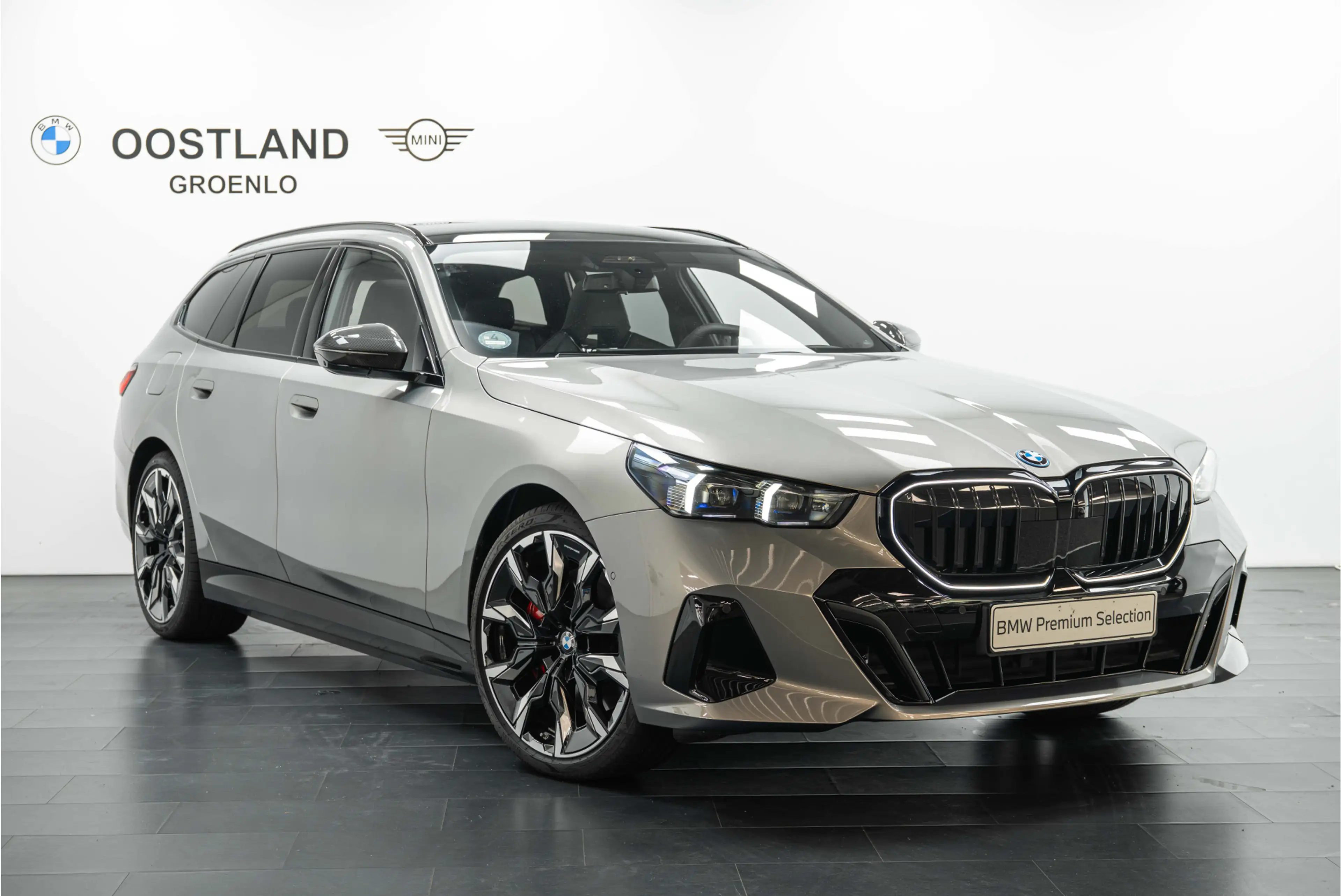 BMW 550 5 Serie Touring 550e xDrive M Sport Automaat / Tre — photo 3