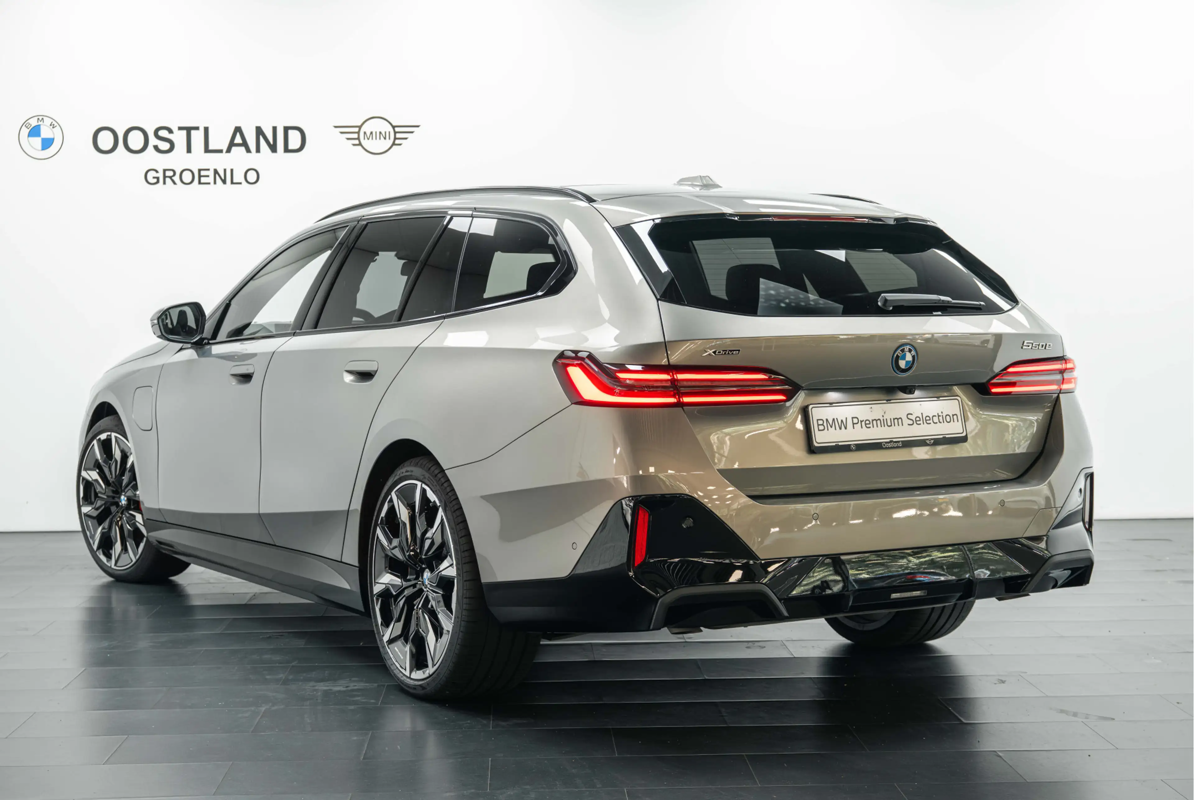 BMW 550 5 Serie Touring 550e xDrive M Sport Automaat / Tre — photo 4