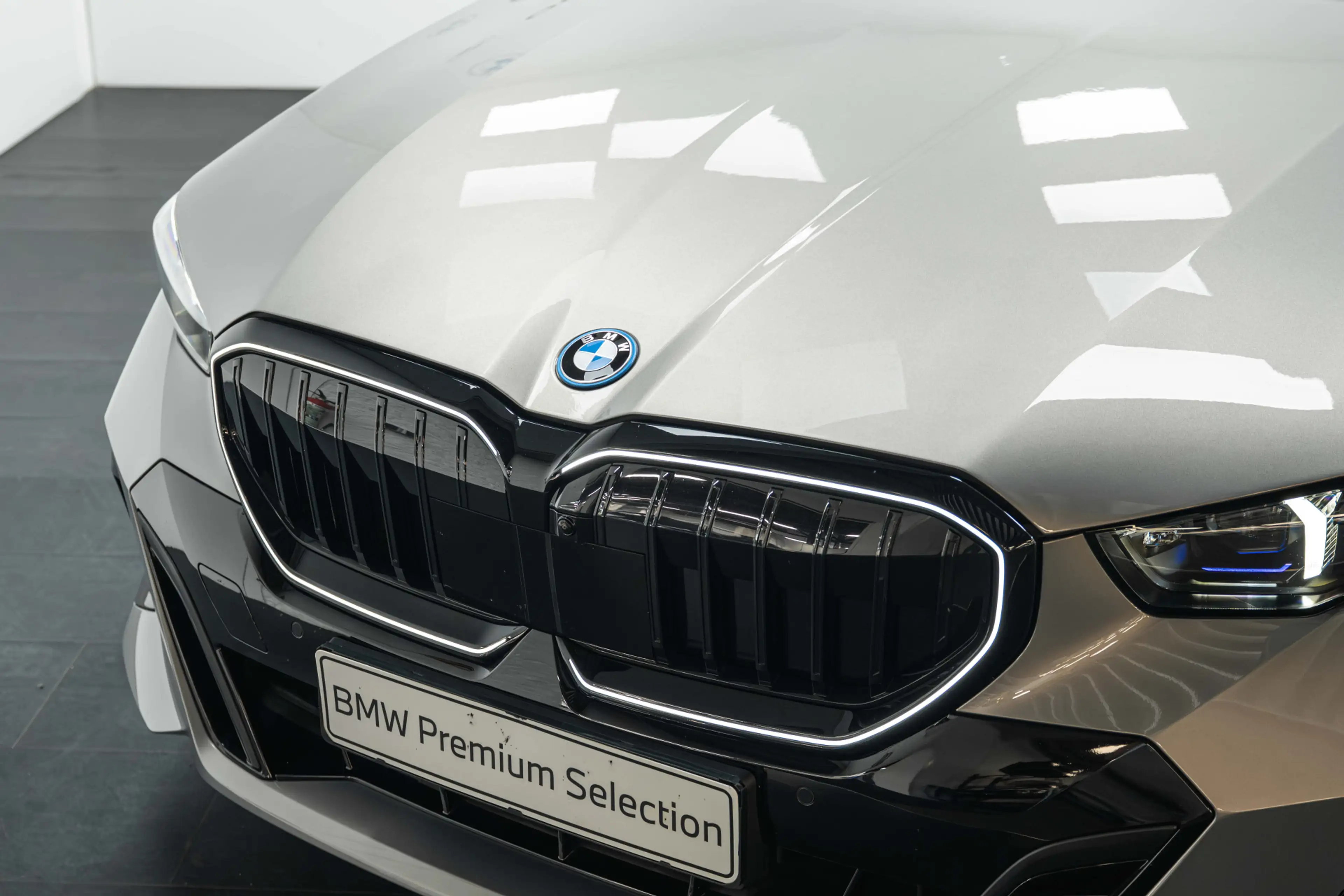 BMW 550 5 Serie Touring 550e xDrive M Sport Automaat / Tre — photo 13