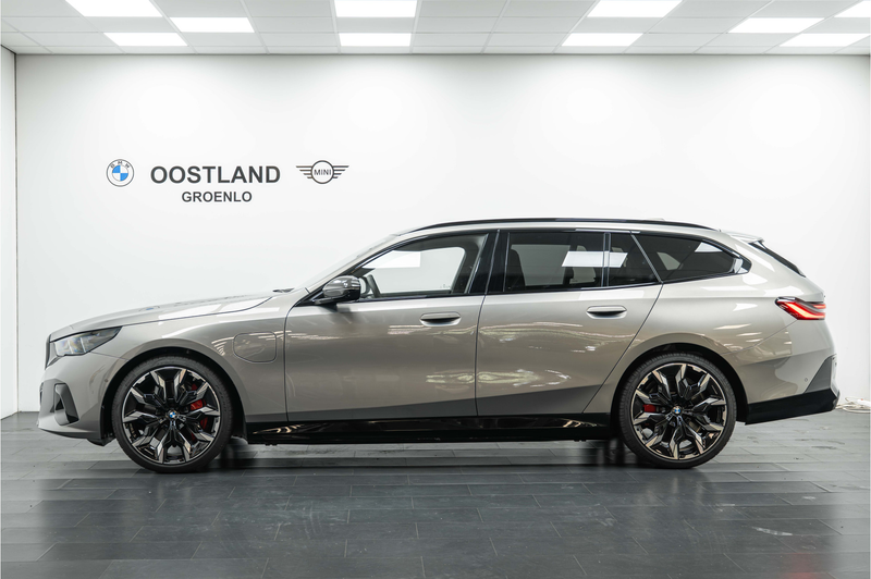 BMW 550 5 Serie Touring 550e xDrive M Sport Automaat / Tre — photo 7