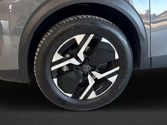 Peugeot 2008 view 9