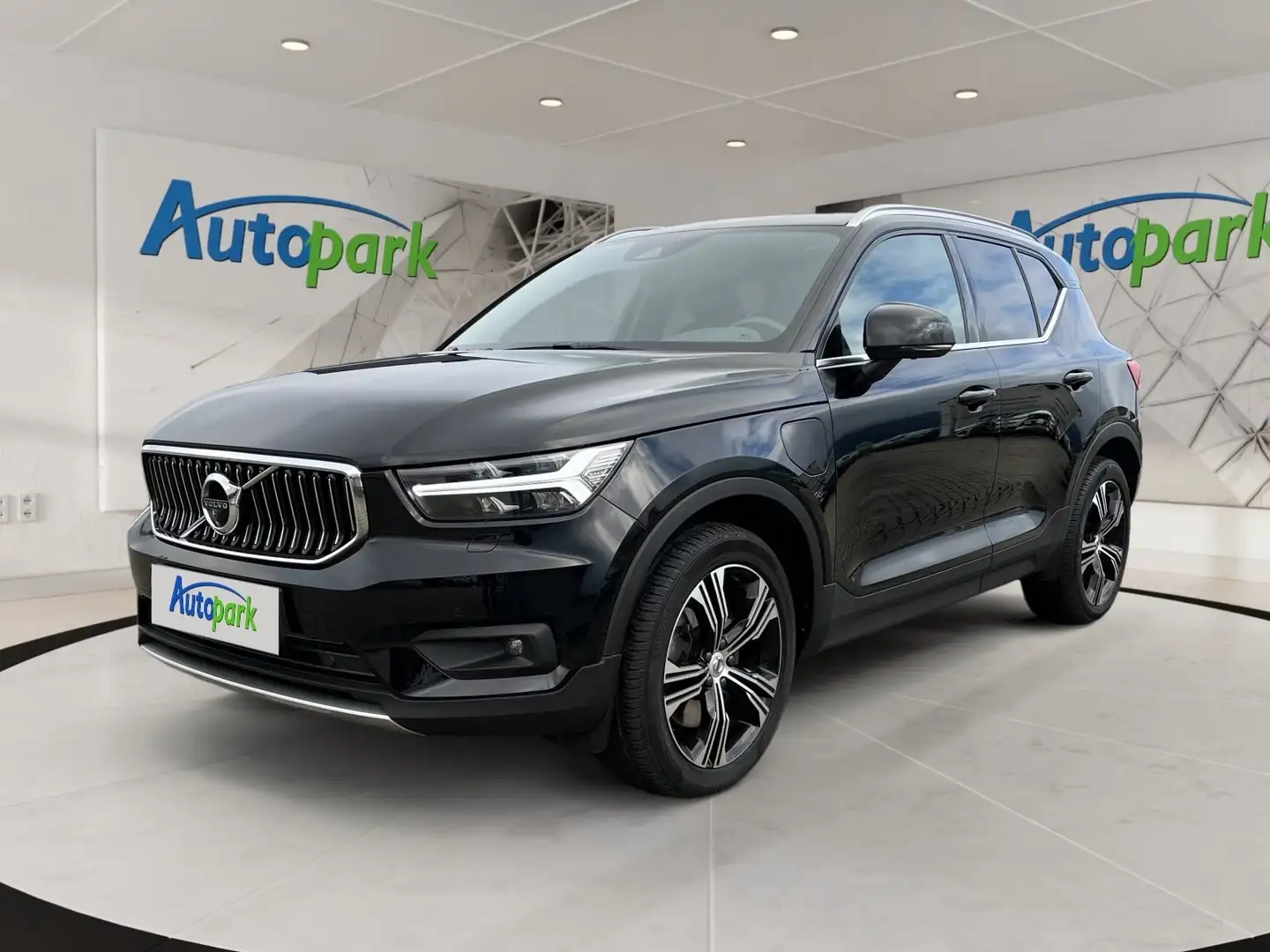 Volvo XC40 T4 Recharge Inscription Plug-In Hybrid 2WD - 1