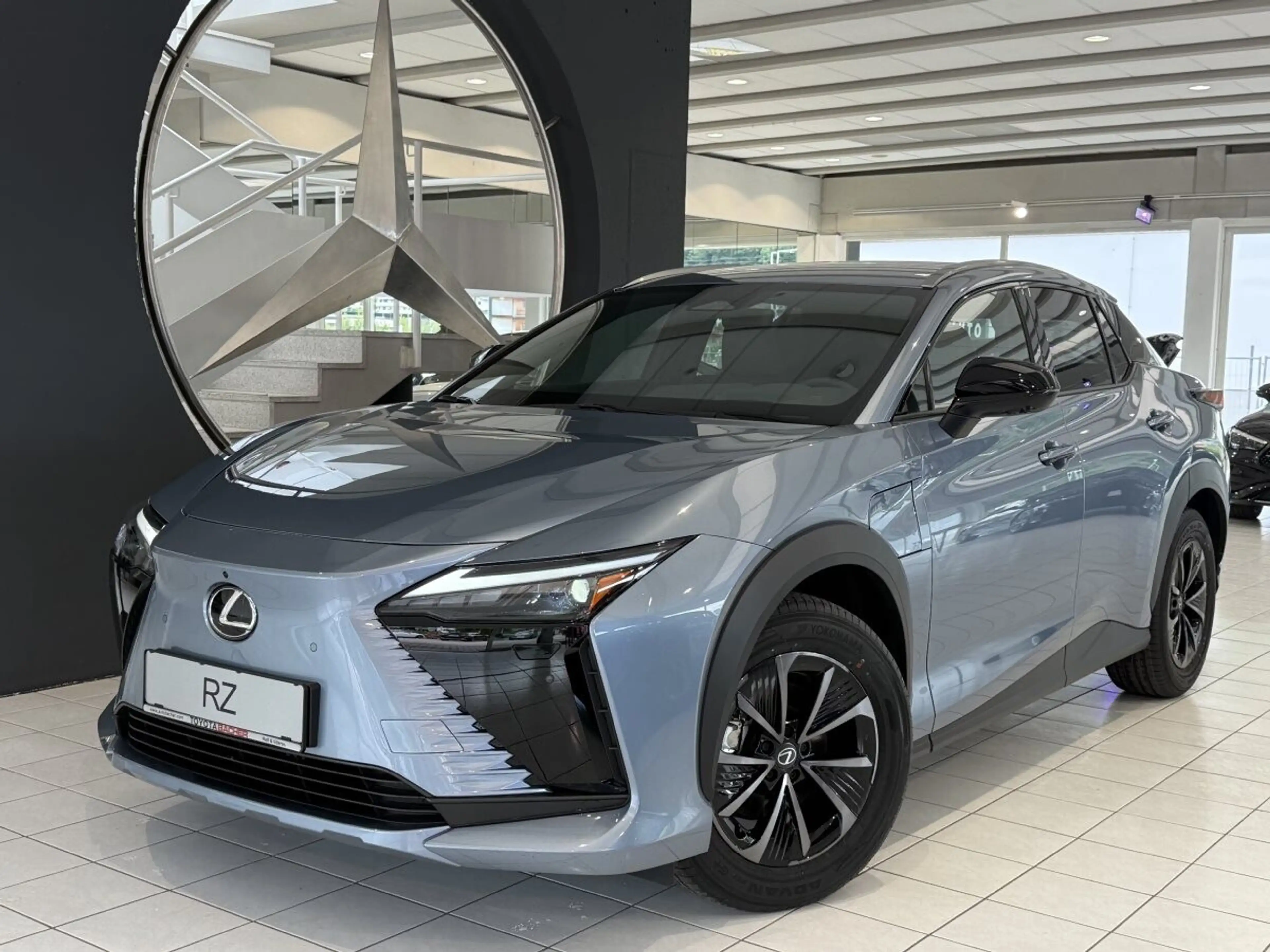 Lexus RZ 350e