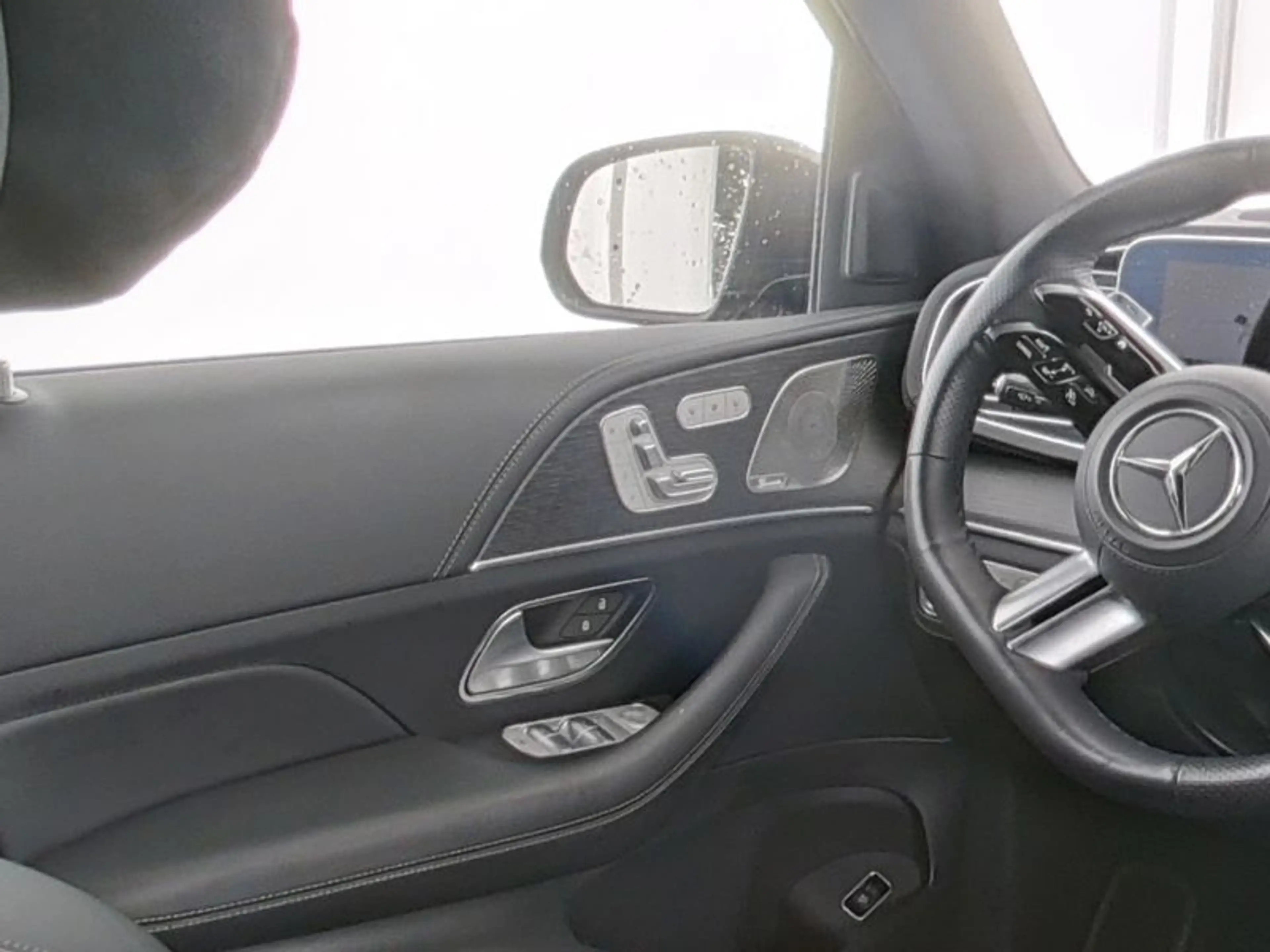 Mercedes-Benz GLS 350 d 4M AMG Sport Night Distr Pano AHK Sitzkl — photo 9