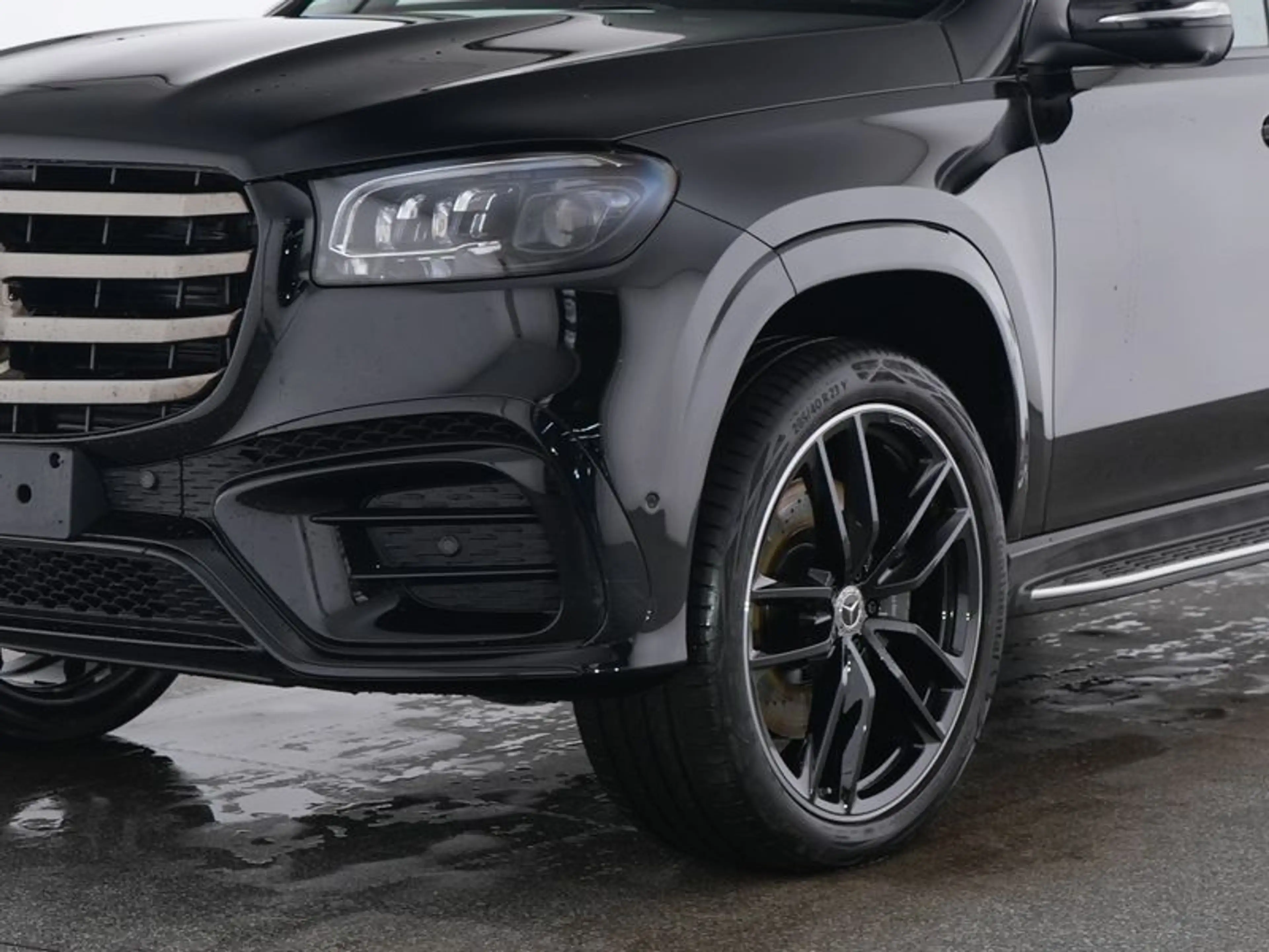 Mercedes-Benz GLS 350 d 4M AMG Sport Night Distr Pano AHK Sitzkl — photo 4