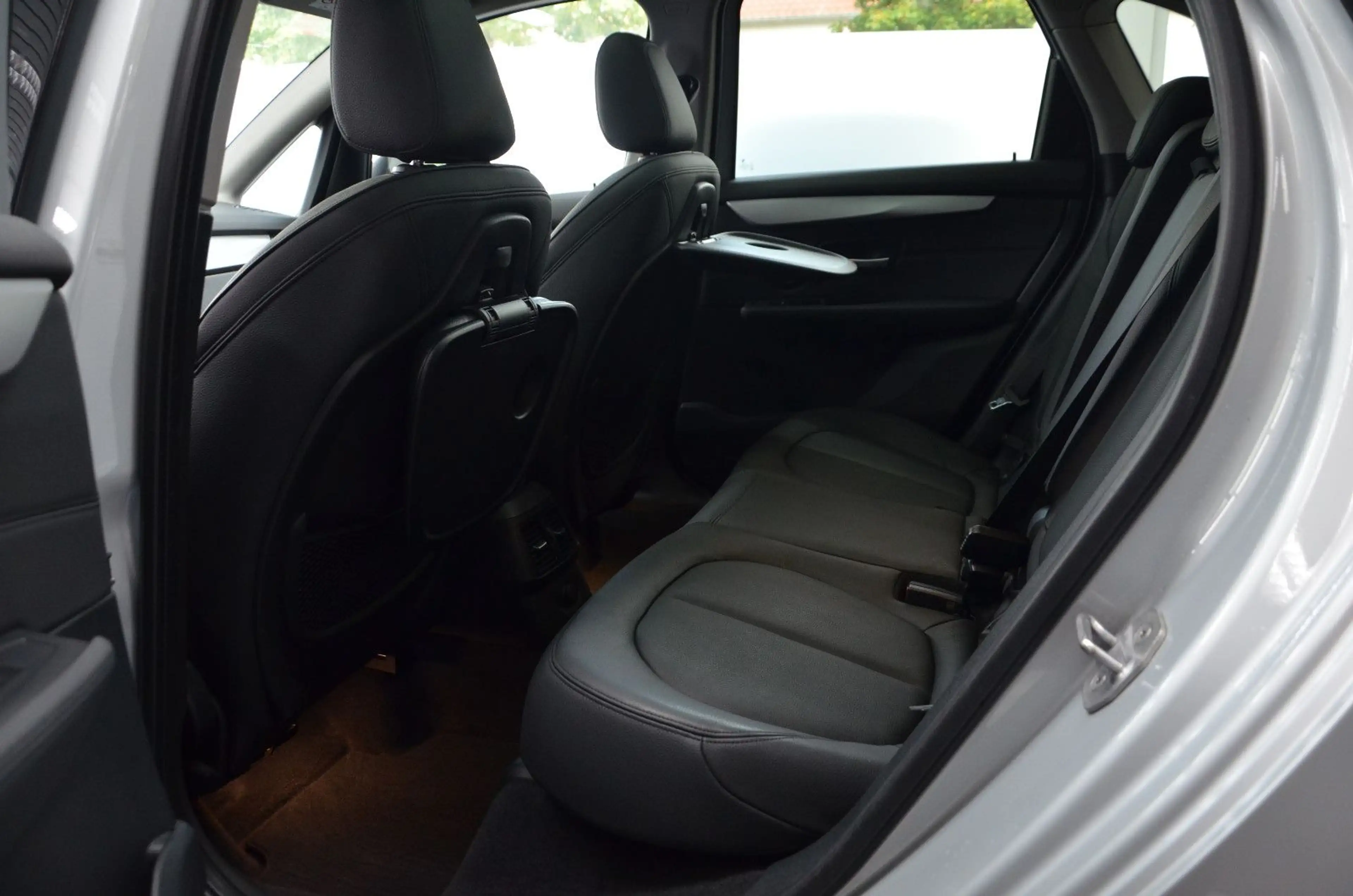 BMW 225 i Active Tourer *AUTOMATIK*PANO*LED*51TKM! — photo 15