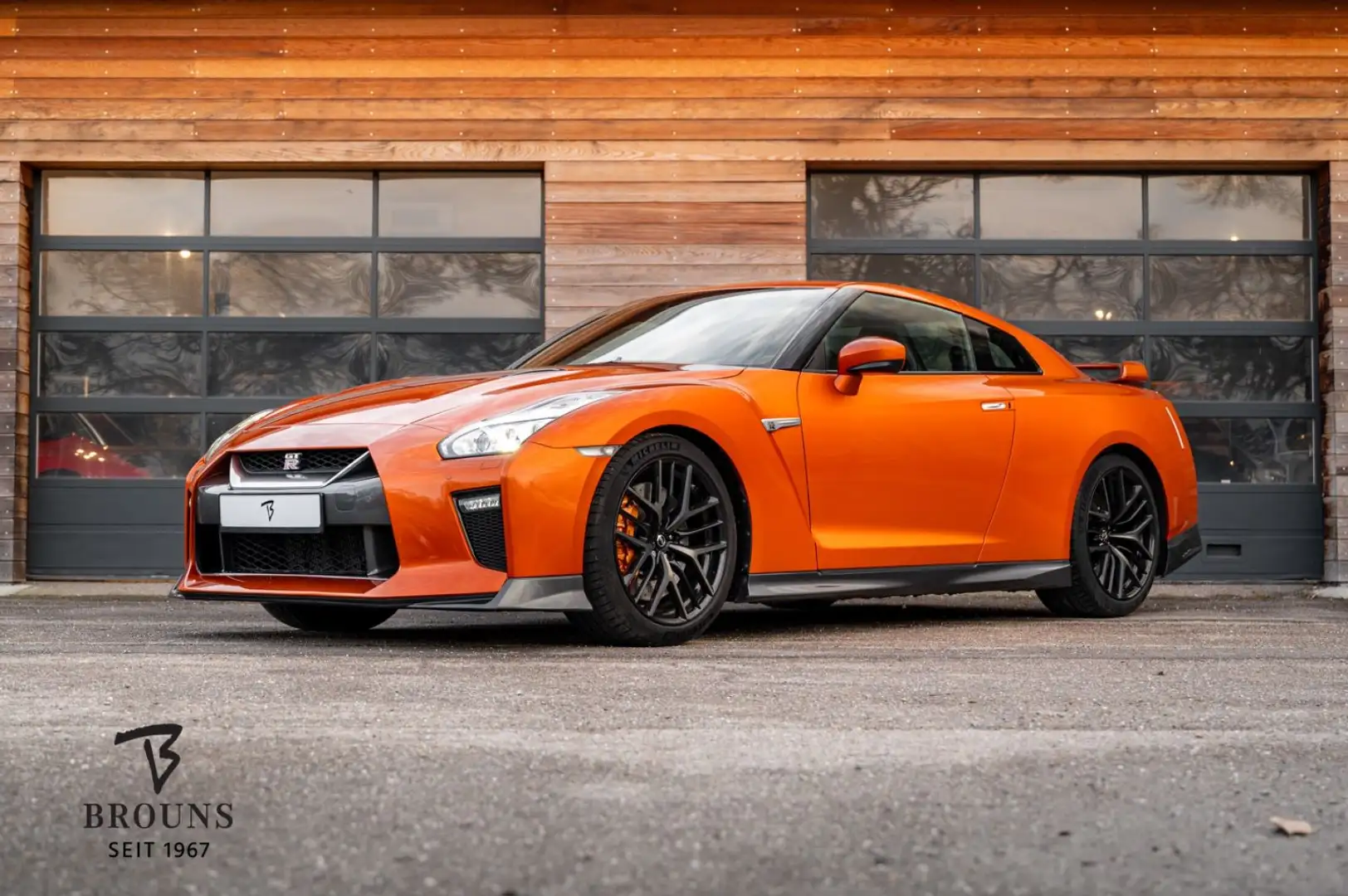 Nissan GT-R 570PS | Katsura Orange | Orange - 1