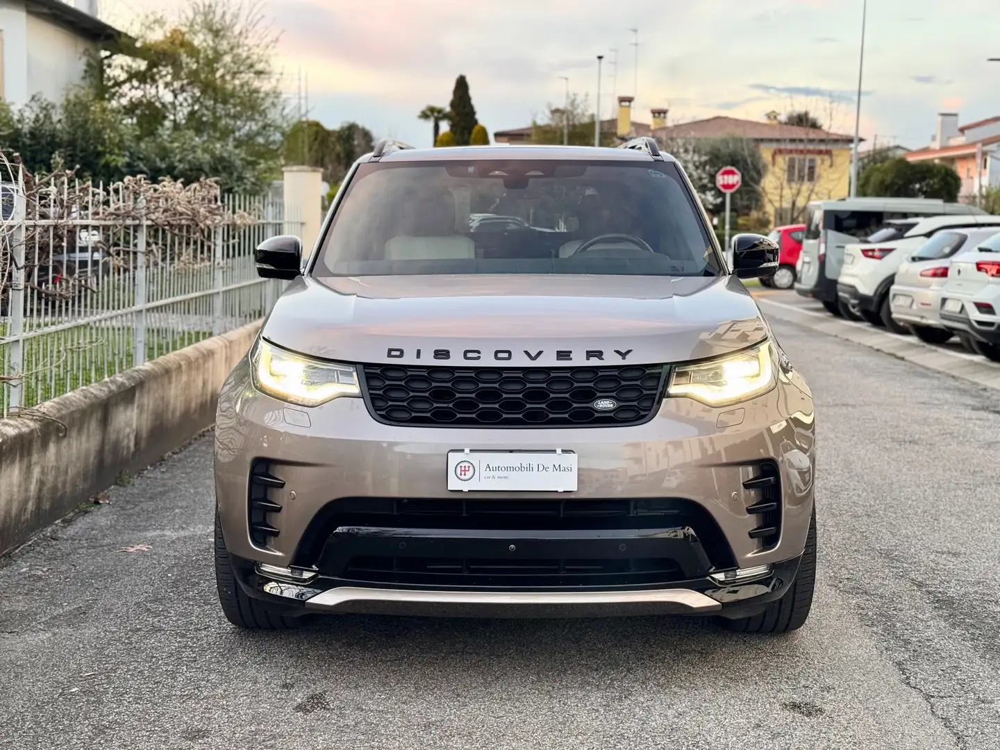 Land Rover Discovery 3.0d i6 mhev R-Dynamic SE awd 249cv 7p auto Grigio - 2