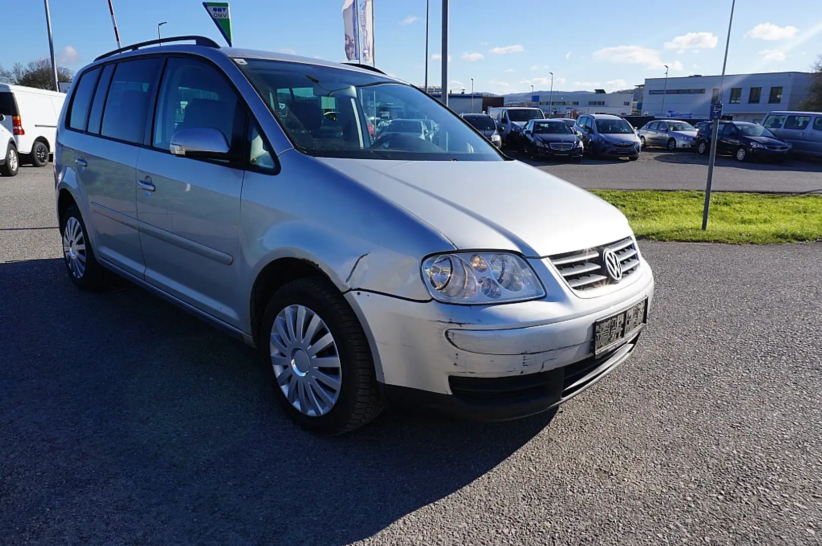 Volkswagen Touran Trendline 1,9 TDI Grau - 2