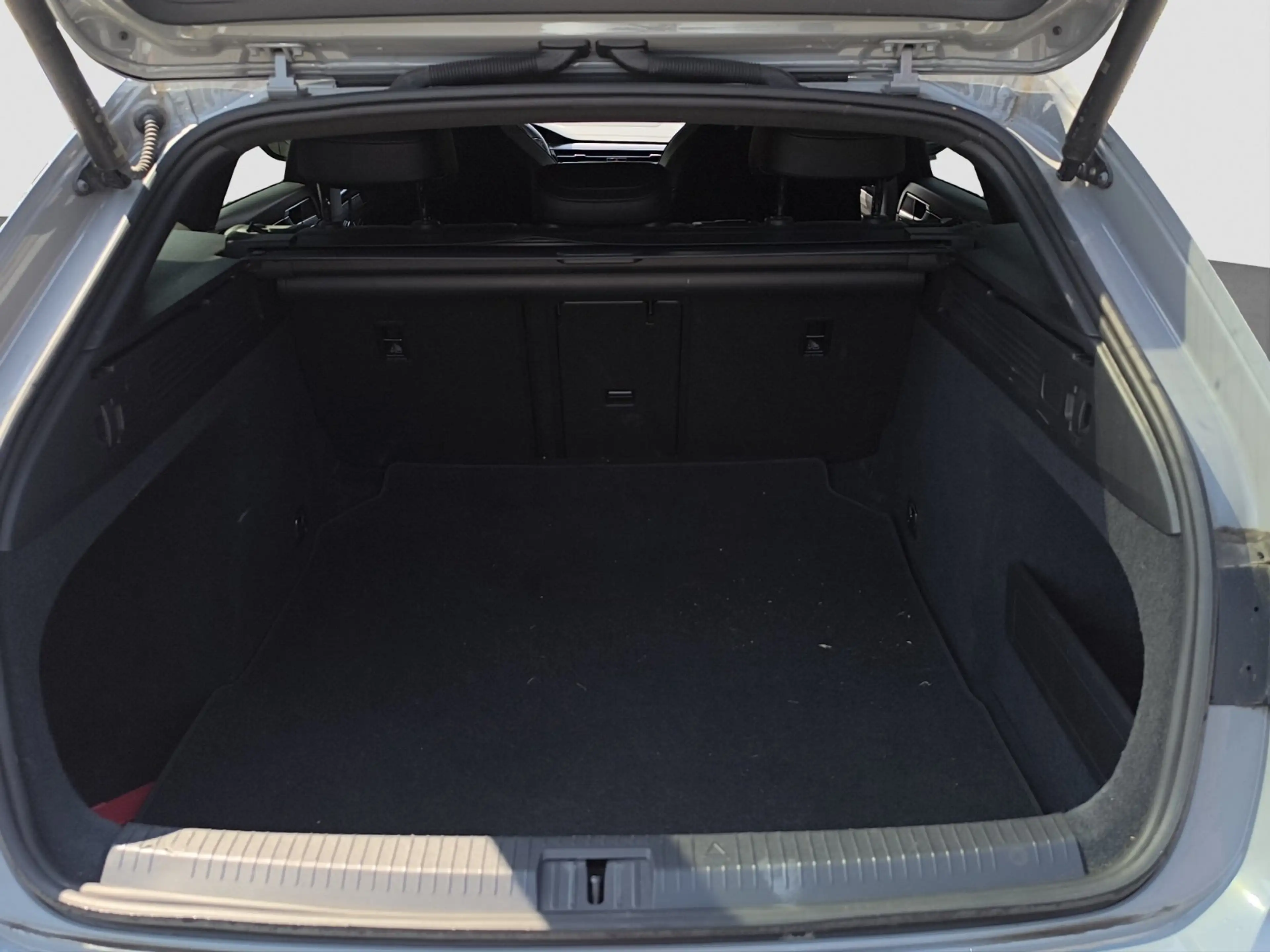 Volkswagen Arteon SB 2.0 TDI DSG R-Line PANO NAVI MATRIX ACC LEDER 1 — photo 24