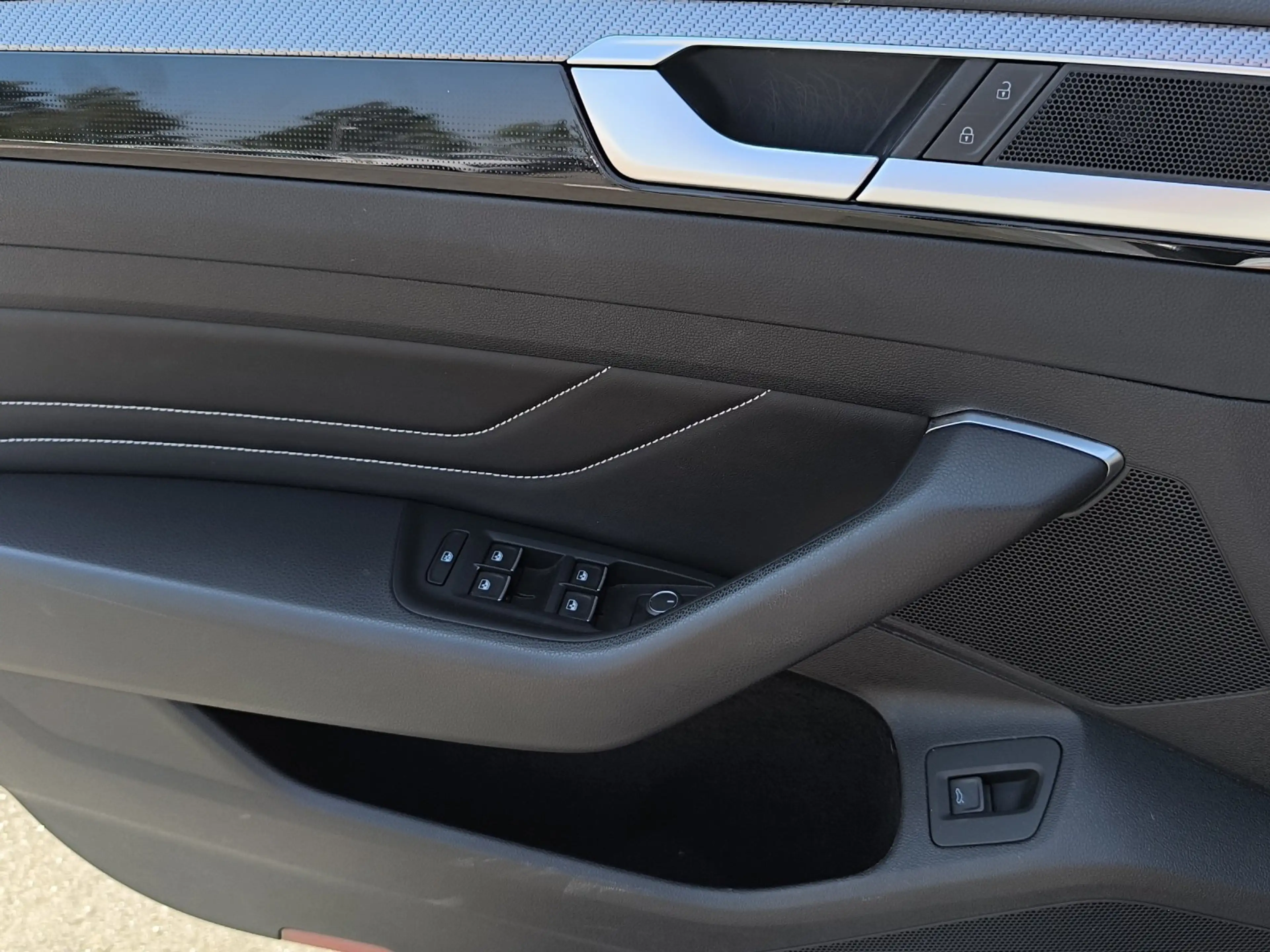 Volkswagen Arteon SB 2.0 TDI DSG R-Line PANO NAVI MATRIX ACC LEDER 1 — photo 16