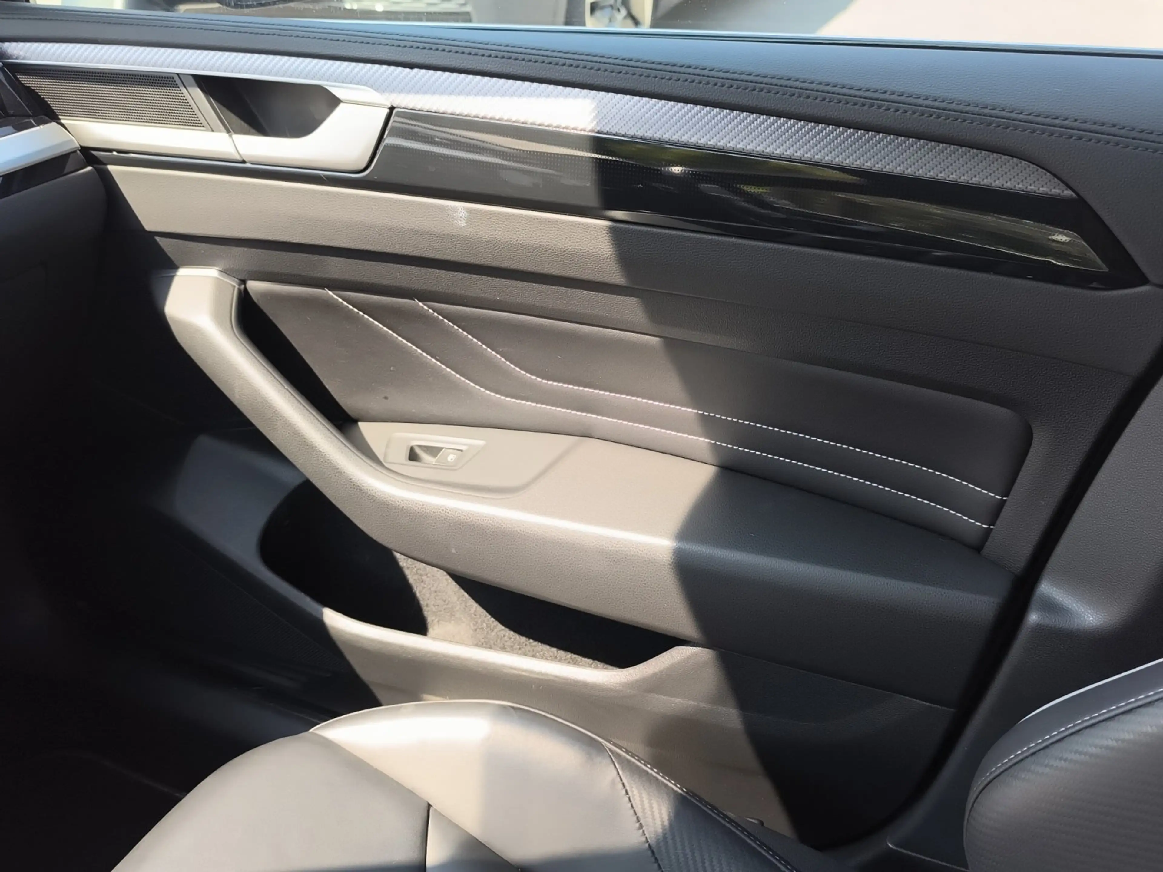 Volkswagen Arteon SB 2.0 TDI DSG R-Line PANO NAVI MATRIX ACC LEDER 1 — photo 21