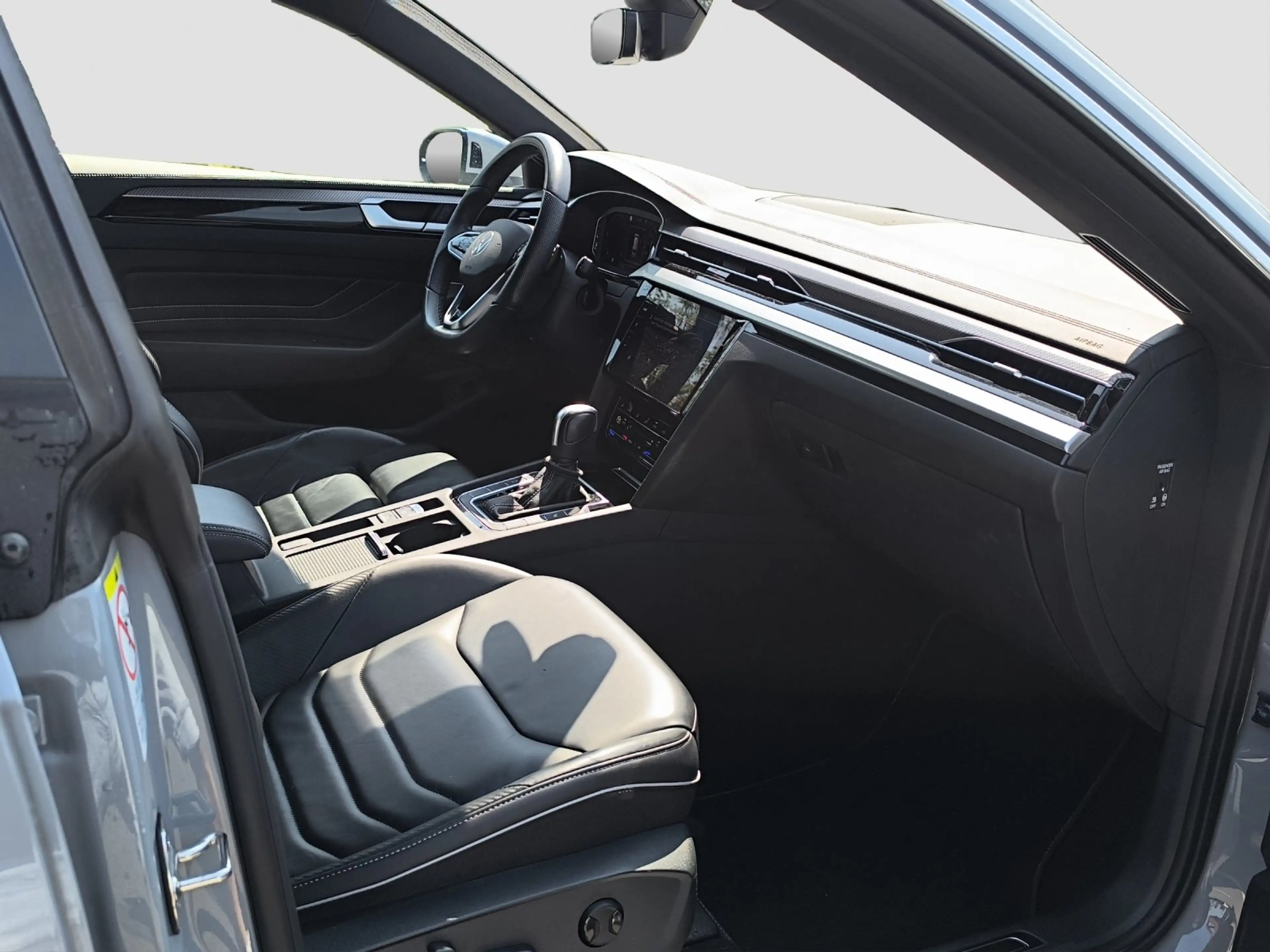 Volkswagen Arteon SB 2.0 TDI DSG R-Line PANO NAVI MATRIX ACC LEDER 1 — photo 22