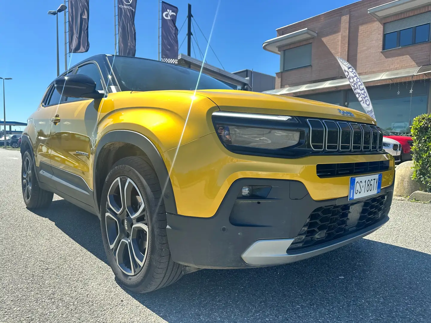 Jeep Avenger Avenger 1.2 turbo Summit fwd 100cv Geel - 2