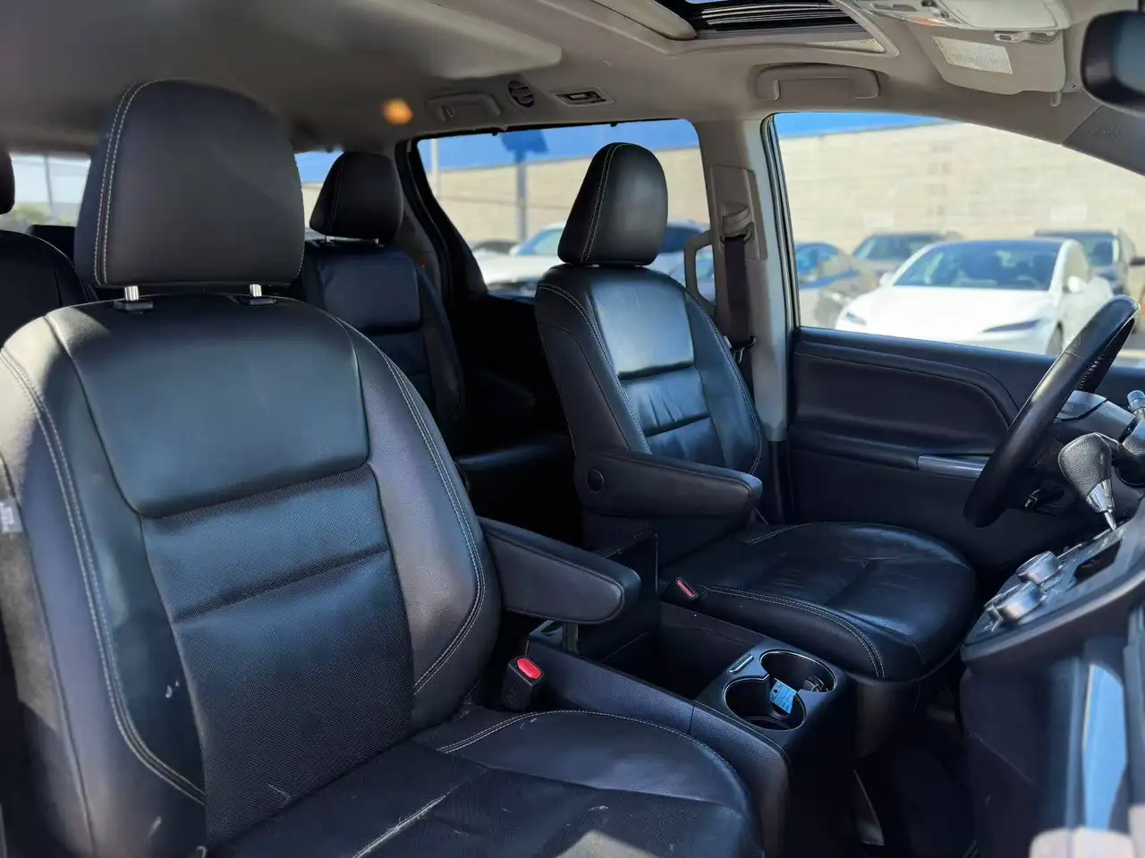 Toyota Sienna fotografie Toyota Sienna