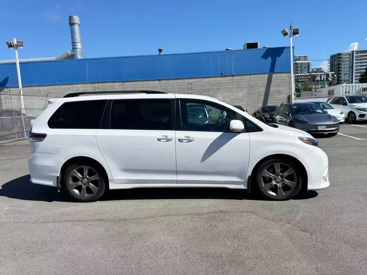Toyota Sienna fotografie Toyota Sienna