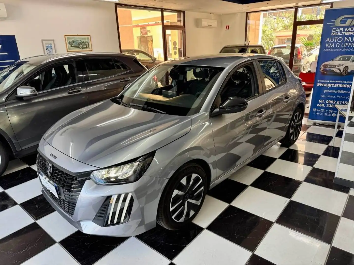 Peugeot 208 1.2 puretech Active Pack s&s 75cv Gris - 2