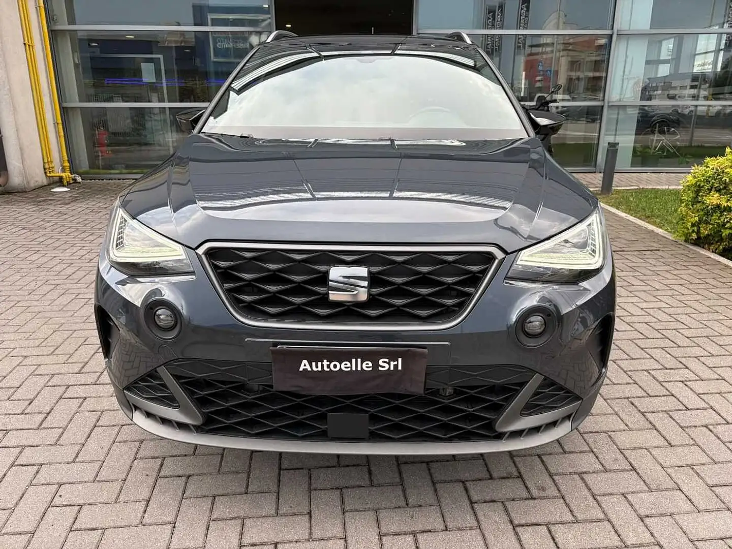 SEAT Arona 1.0 EcoTSI FR NEOPATENTATI Grigio - 2