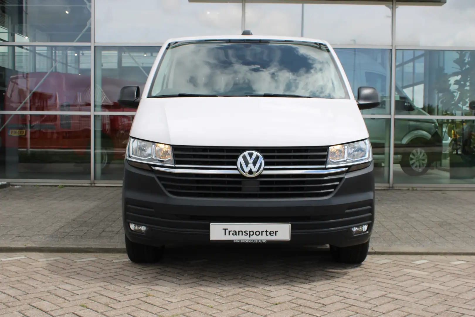 Volkswagen Transporter Comfortline | 2.0 TDI 110 pk | L2 | Trekhaak | Nav Wit - 2