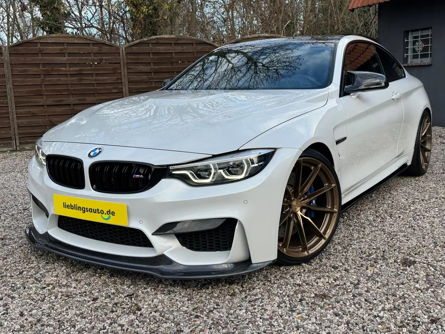 BMW M4 Coupé DKG Harmann Kardon Schiebedach Keyless Weiß - 1