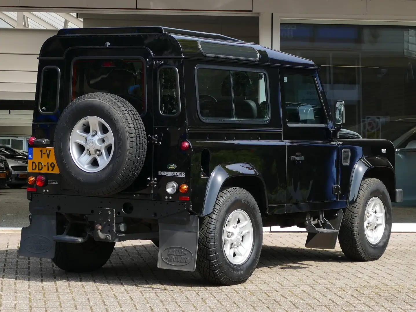 Land Rover Defender 2.4 TD HT 90" E (marge) stoelverwarming | airco Zwart - 2