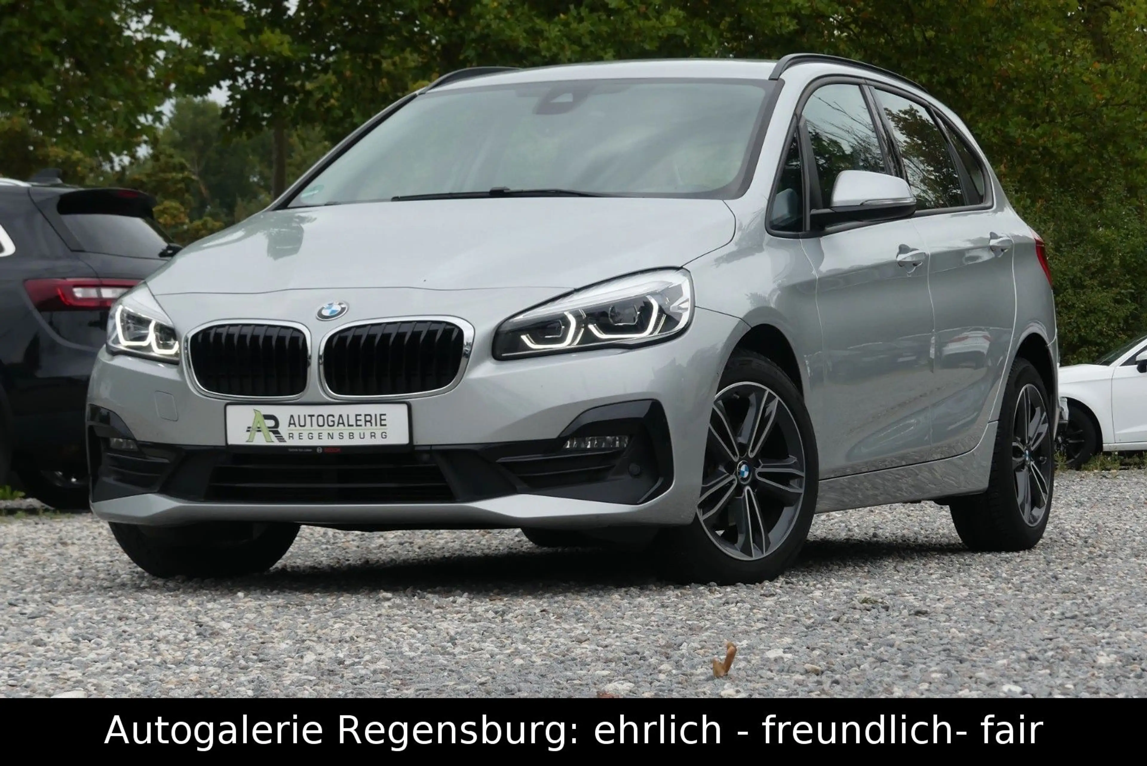 BMW 216 d Active Tourer *SPORT-LINE*LED*NAVI*AHK*PDC* — photo 2