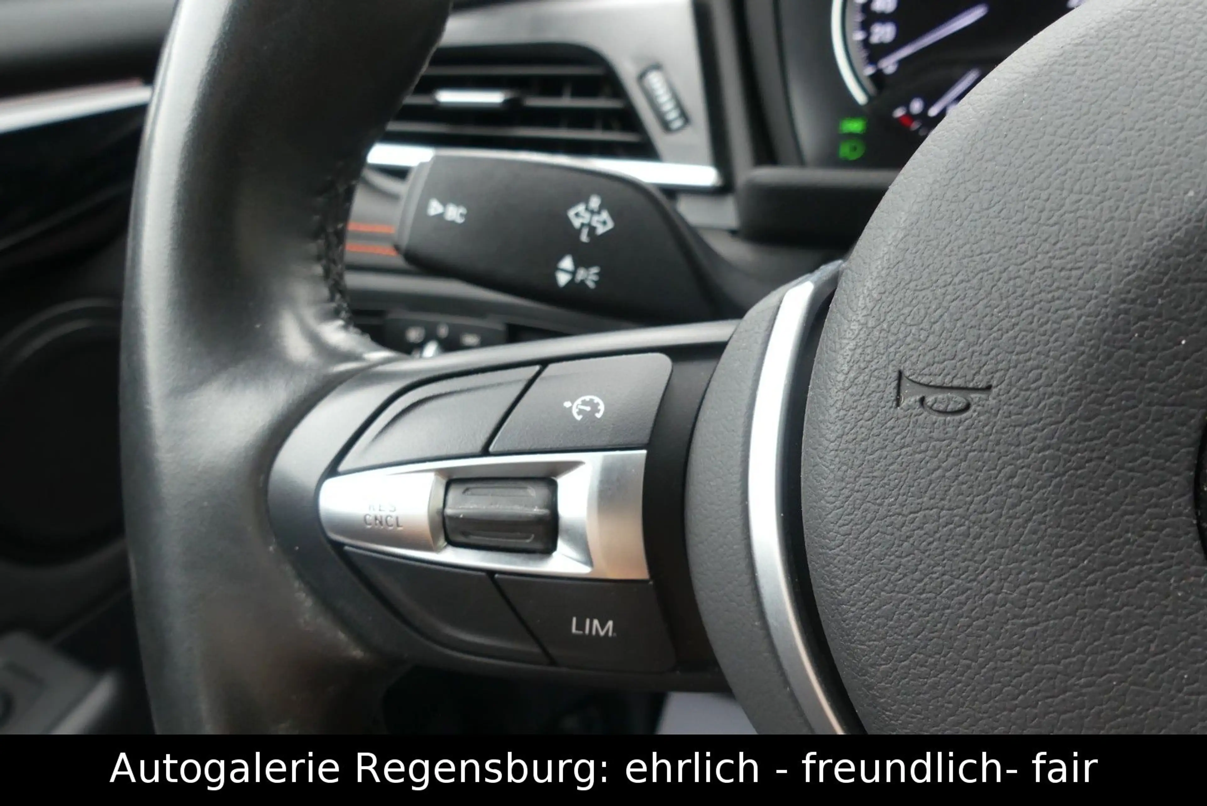 BMW 216 d Active Tourer *SPORT-LINE*LED*NAVI*AHK*PDC* — photo 13
