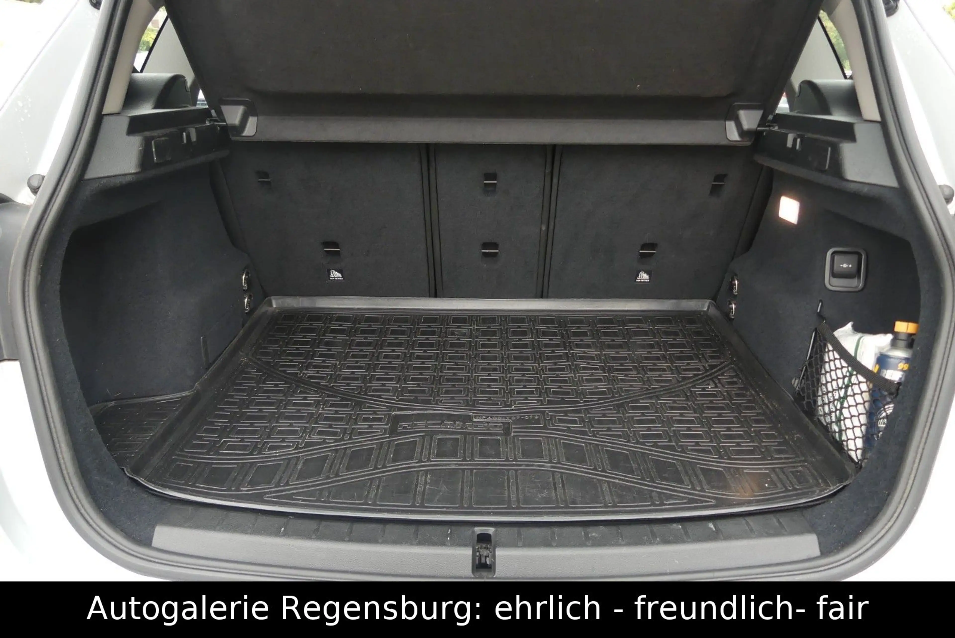 BMW 216 d Active Tourer *SPORT-LINE*LED*NAVI*AHK*PDC* — photo 12