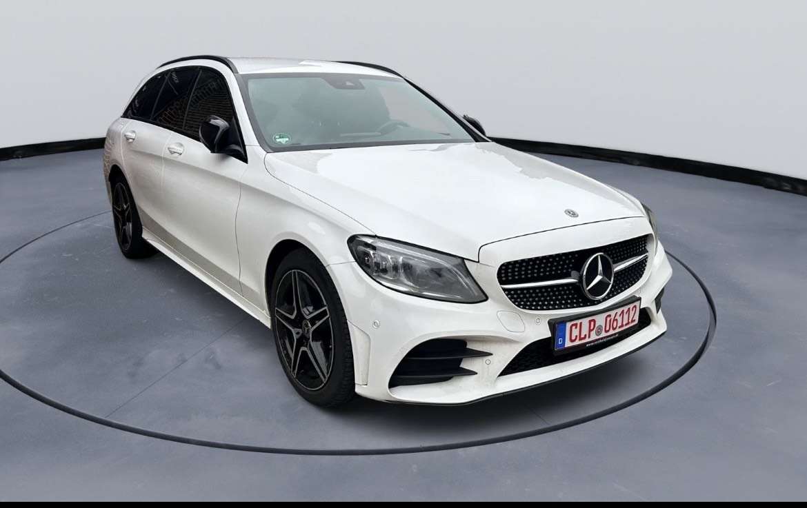 Second hand Mercedes Benz C-Class 300